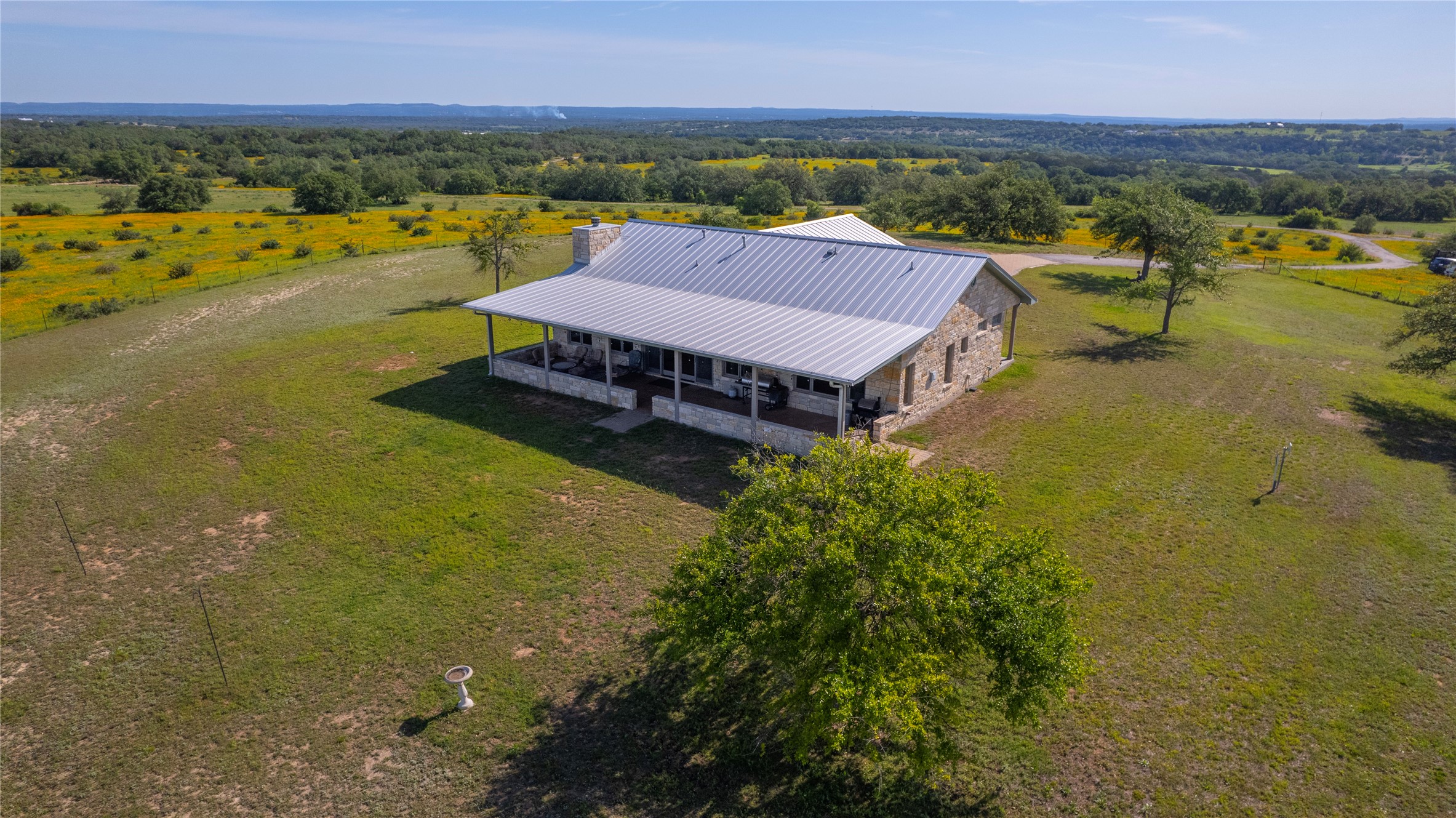 main property photo 16