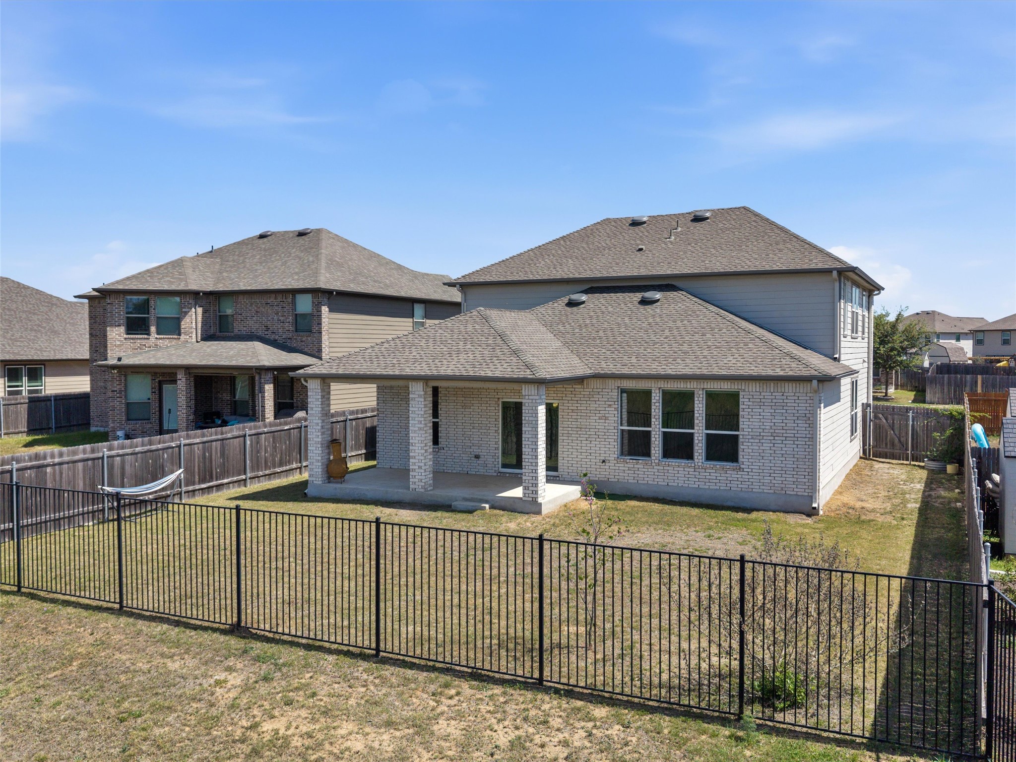 main property photo 27