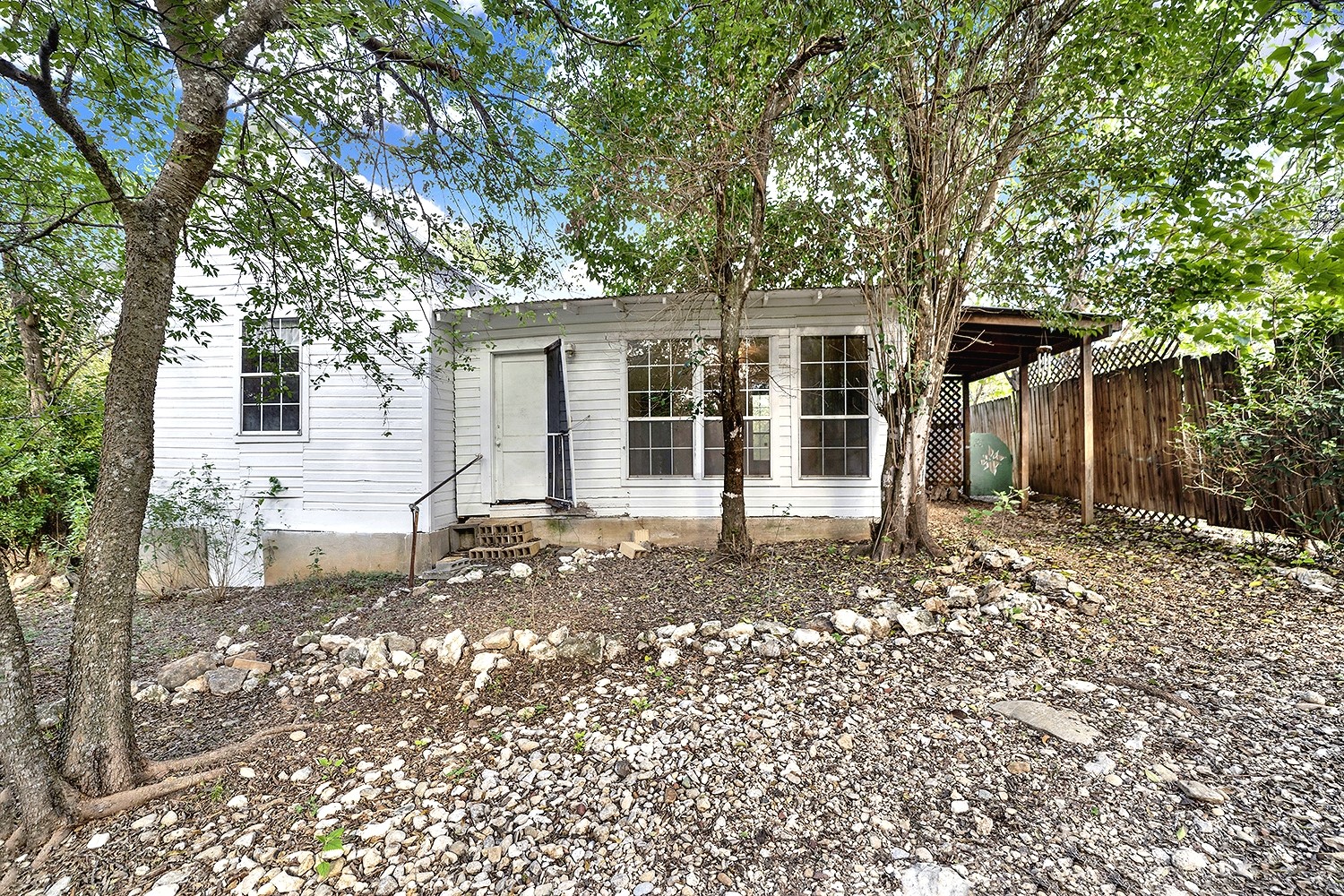 main property photo 21
