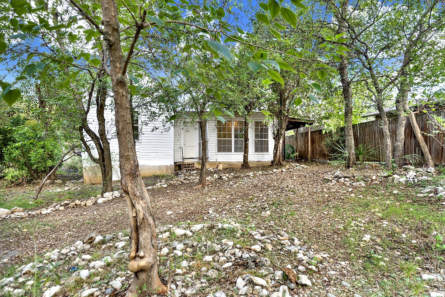 main property photo 27
