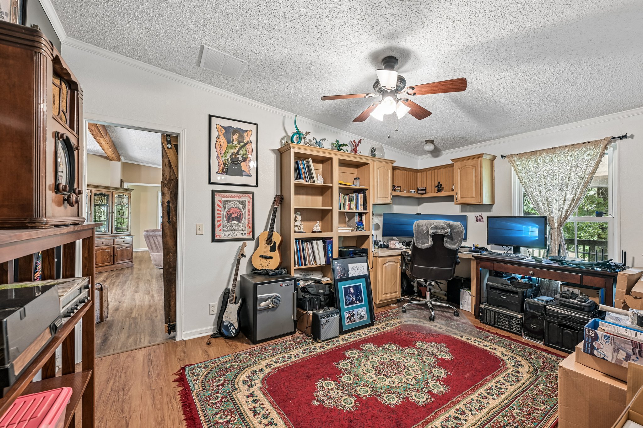 main property photo 13