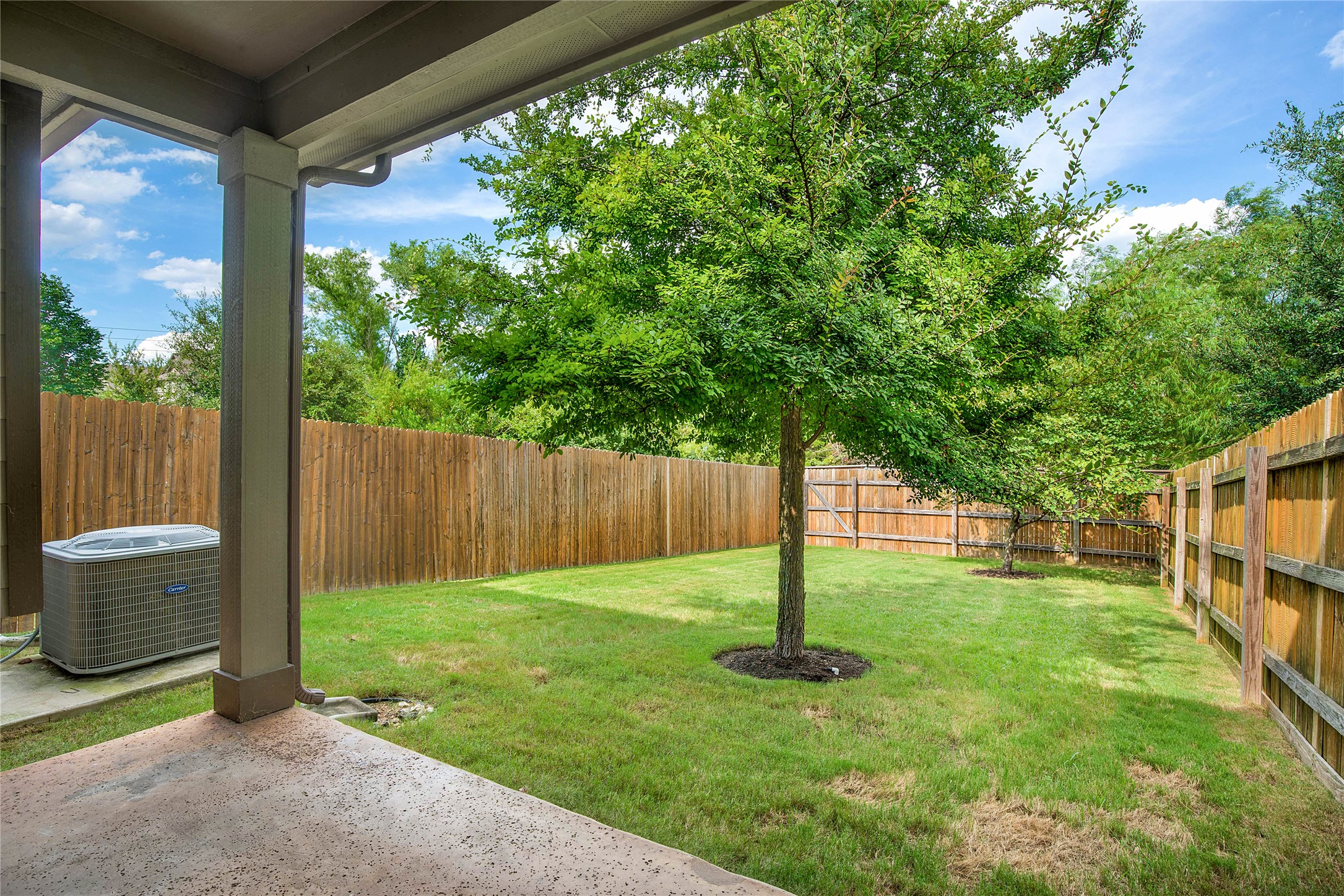 main property photo 27