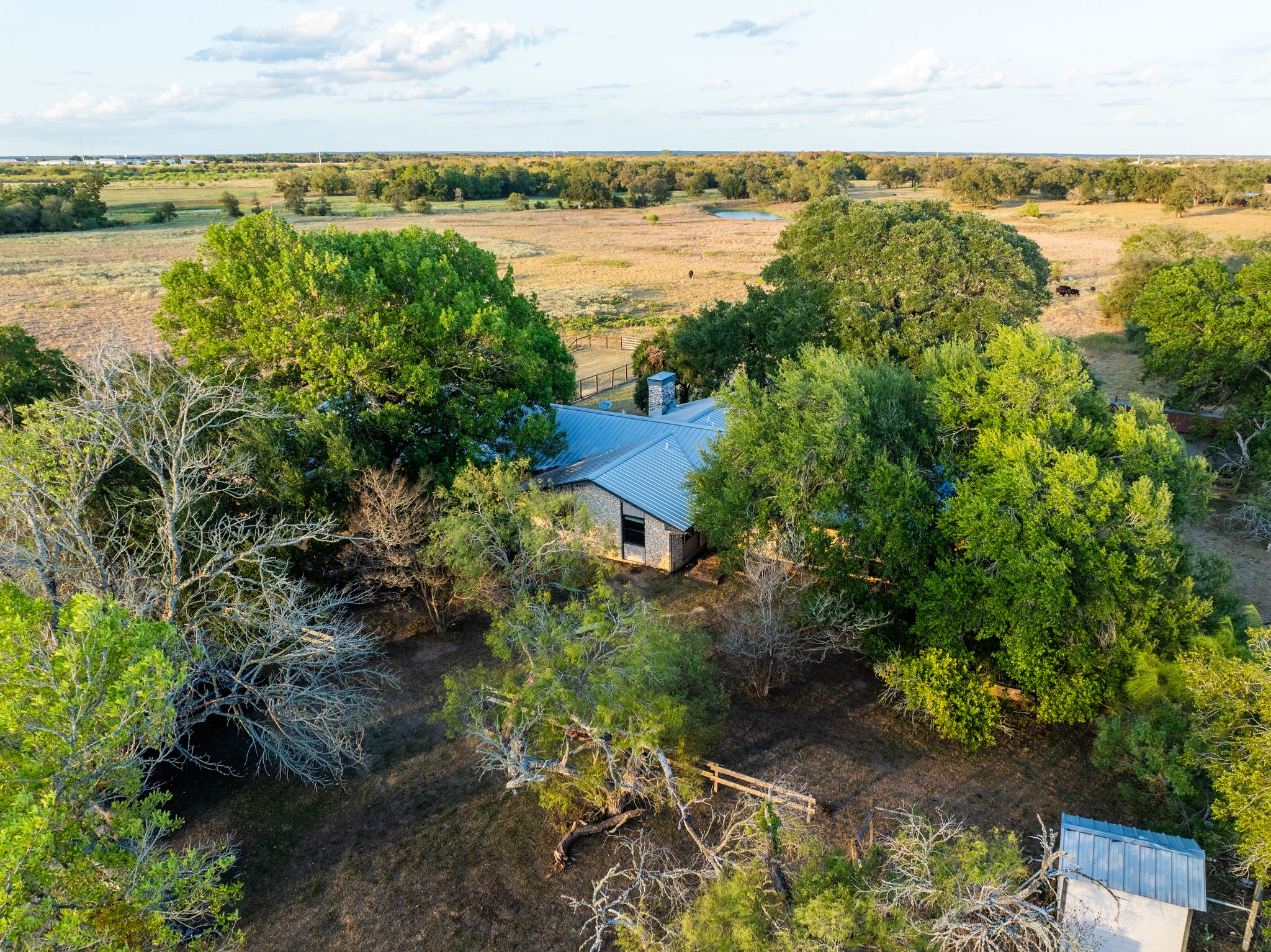 main property photo 22