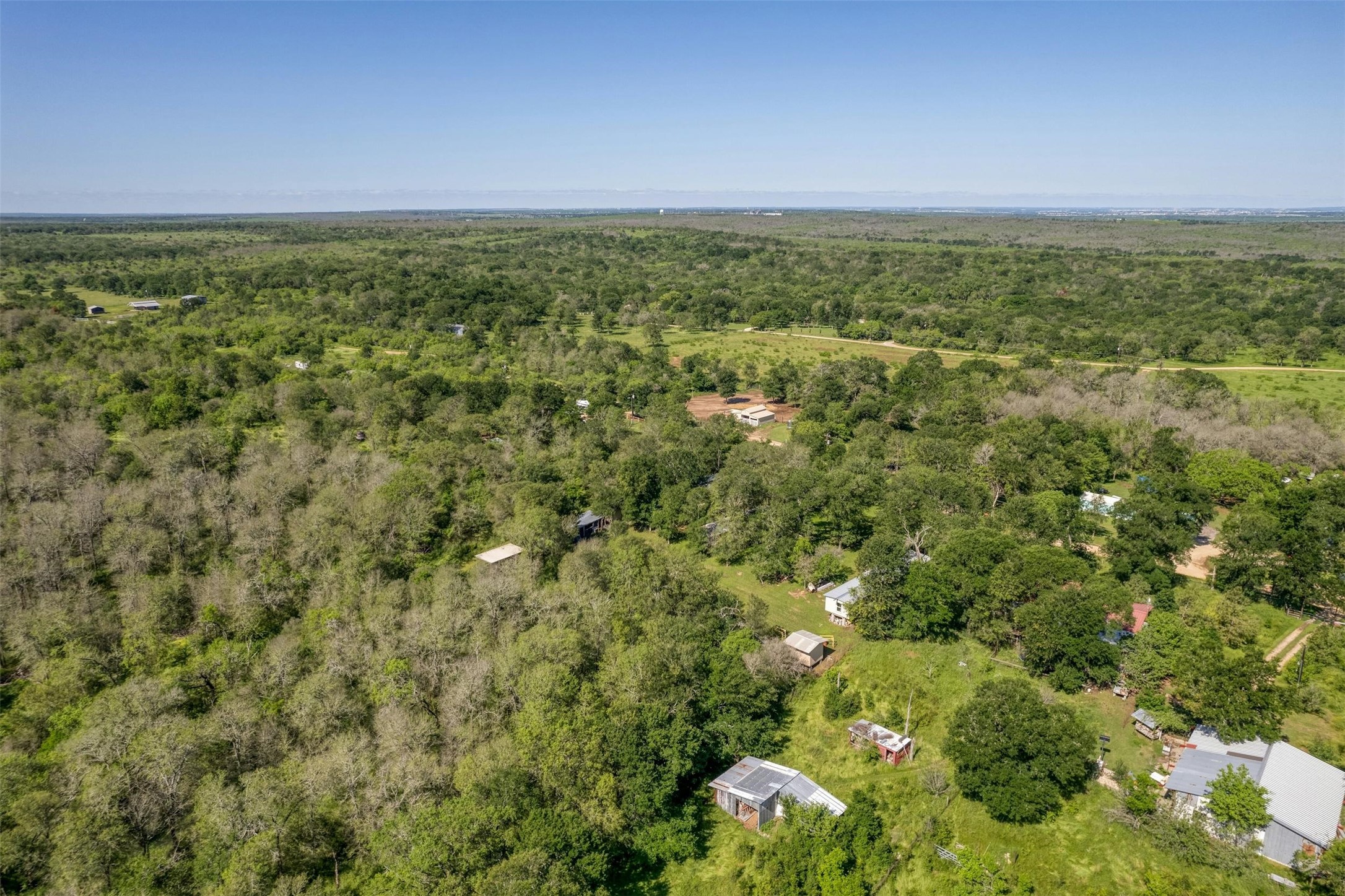 main property photo 10