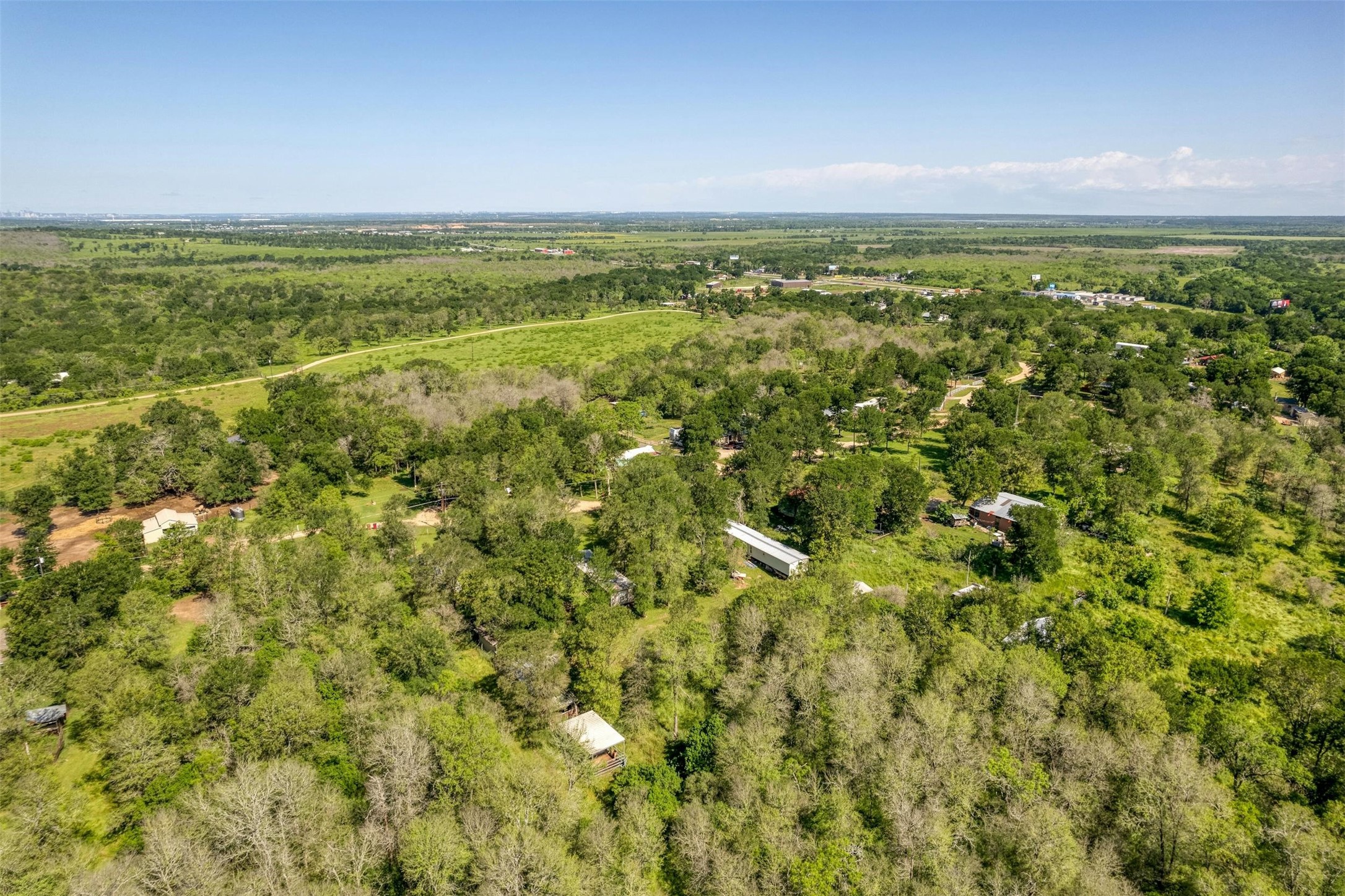 main property photo 11