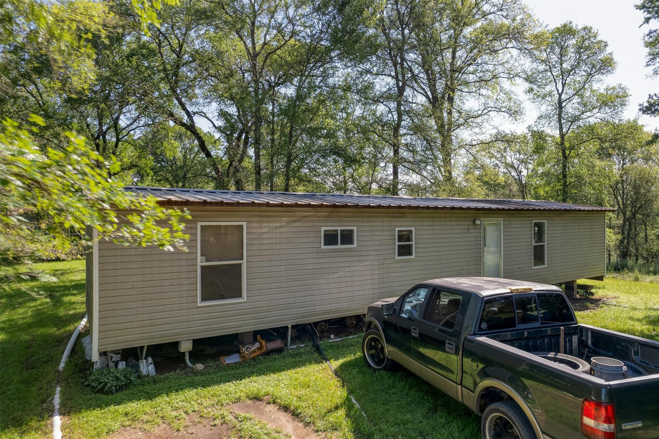 main property photo 19