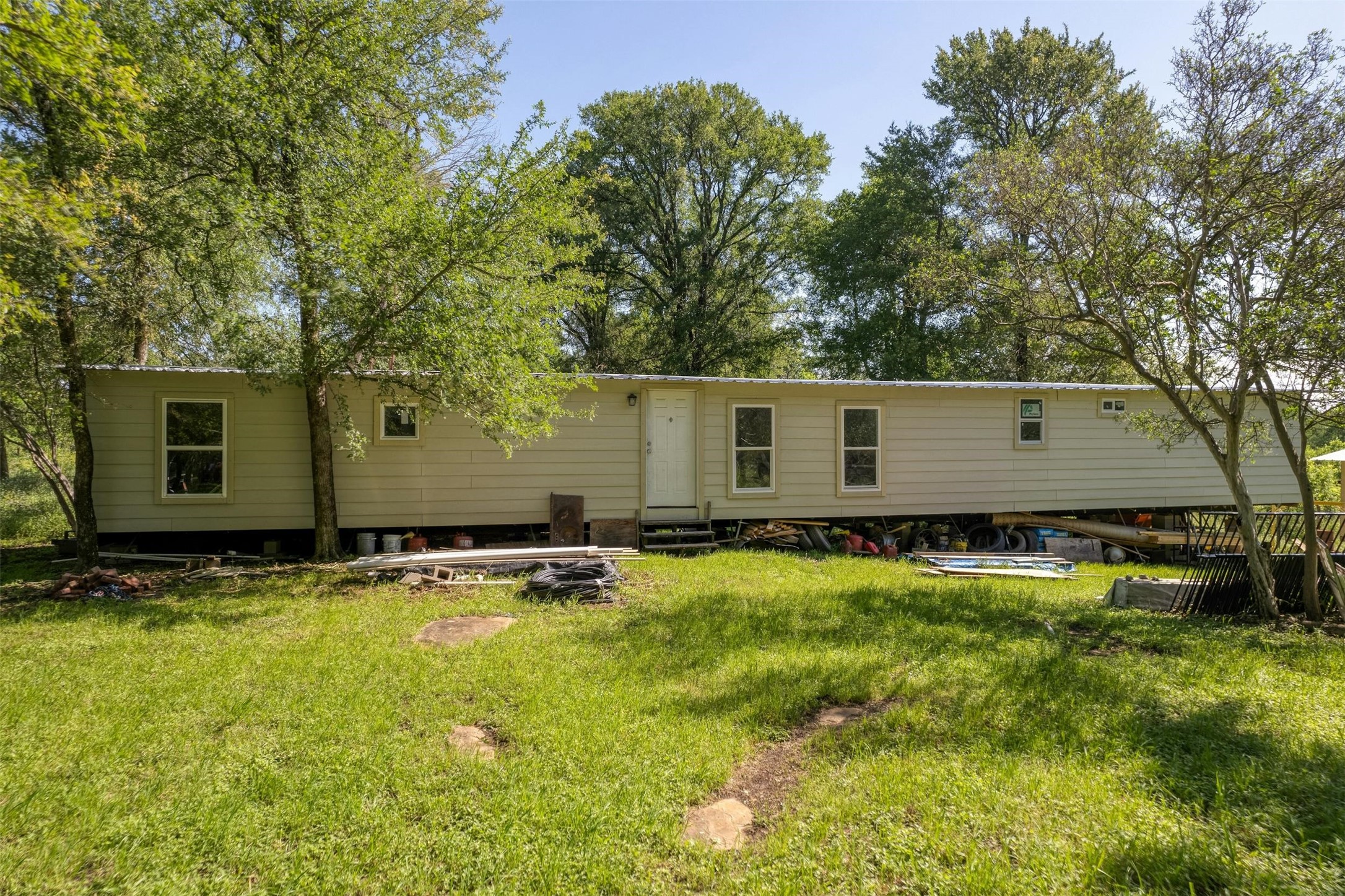 main property photo 20
