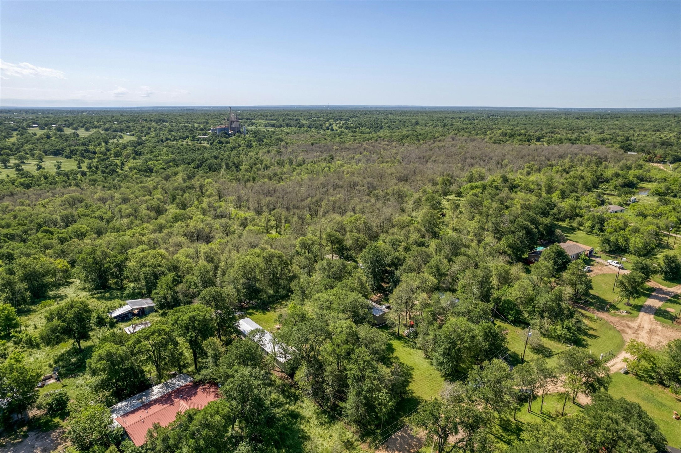 main property photo 9