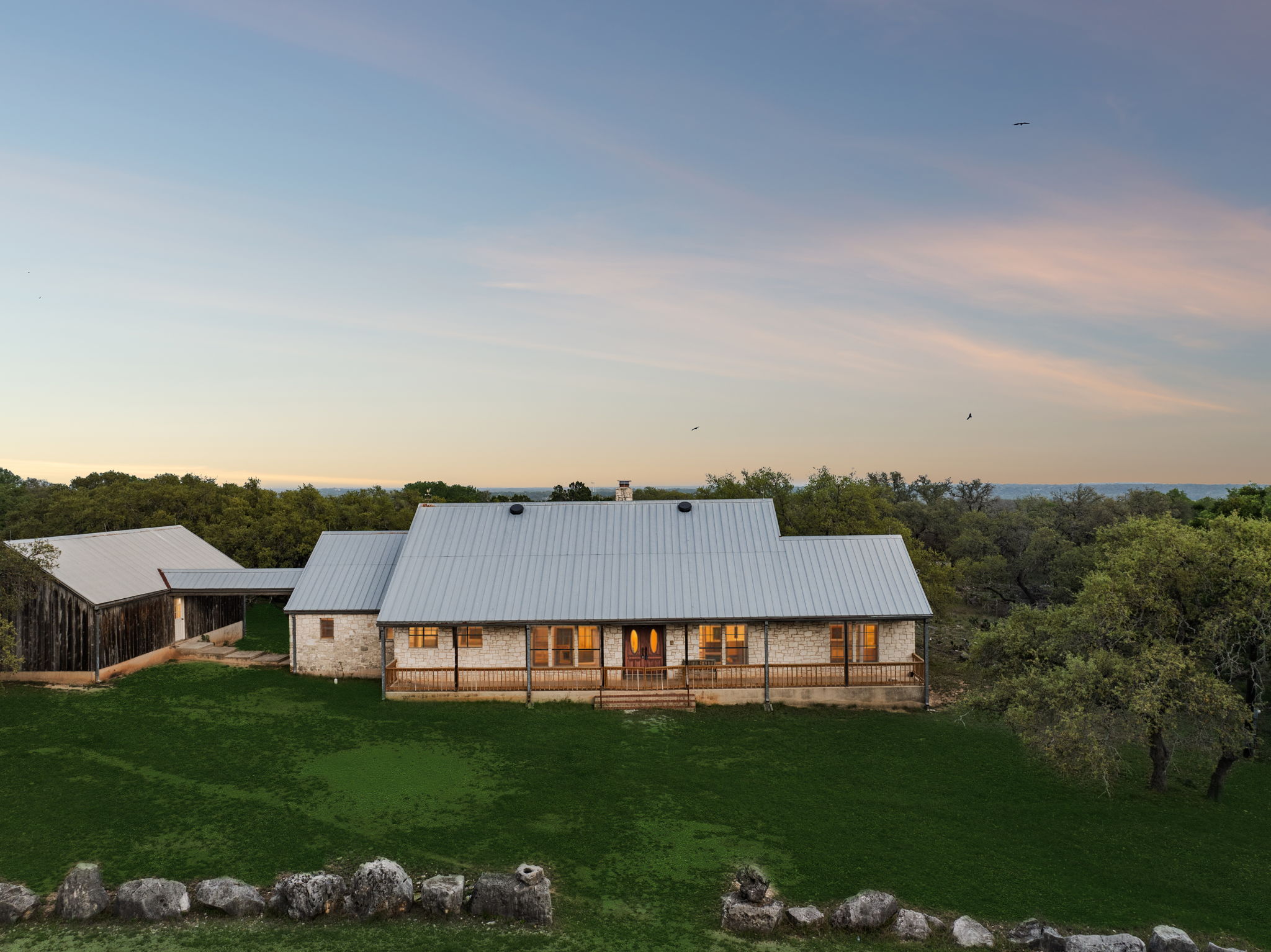 main property photo 16