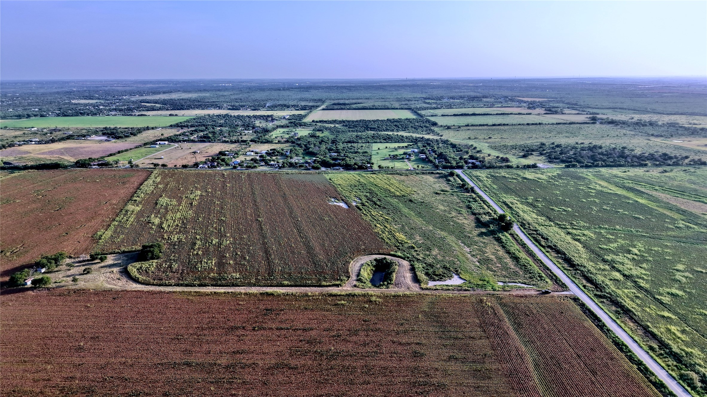 main property photo 4