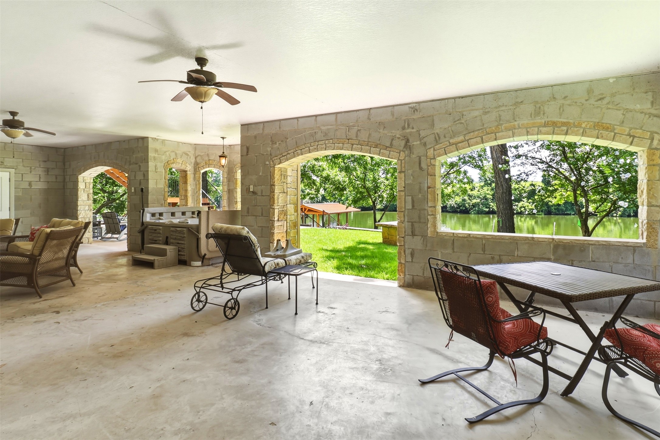 main property photo 20