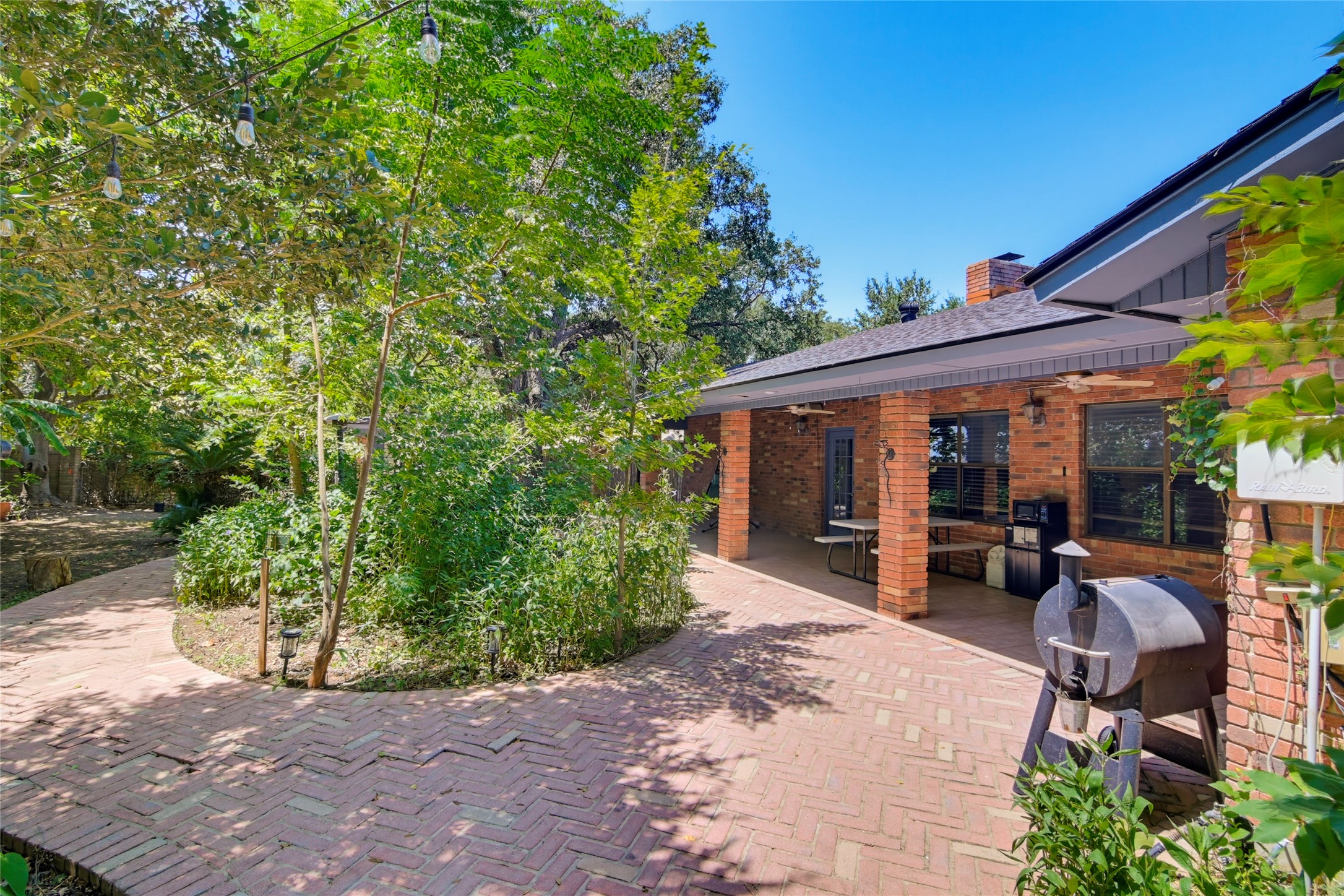 main property photo 27