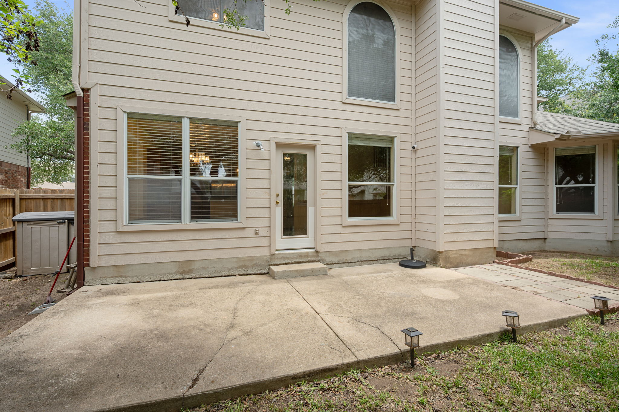 main property photo 37