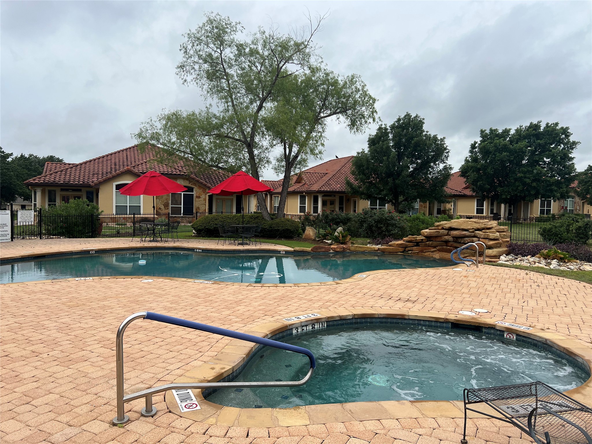 main property photo 35