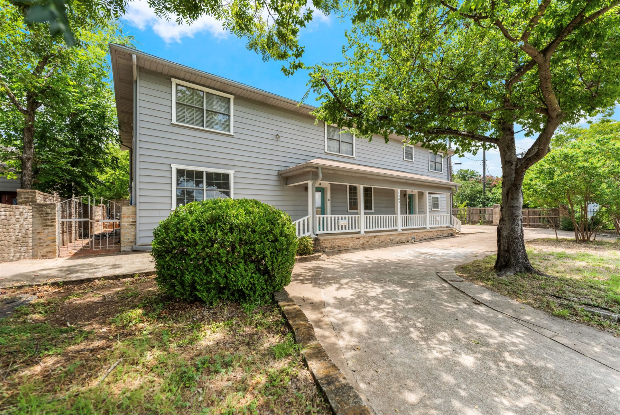 main property photo 3