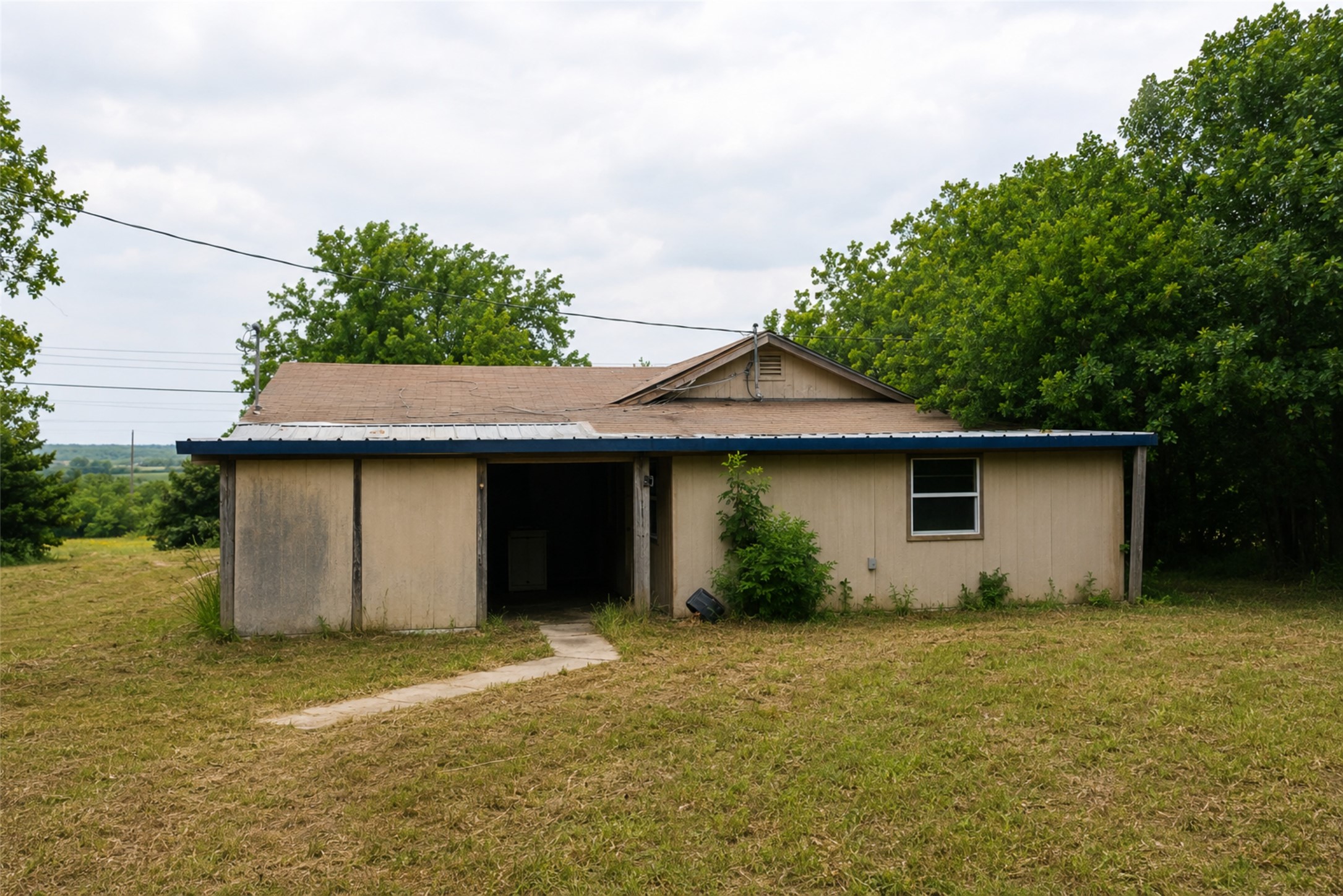 main property photo 8