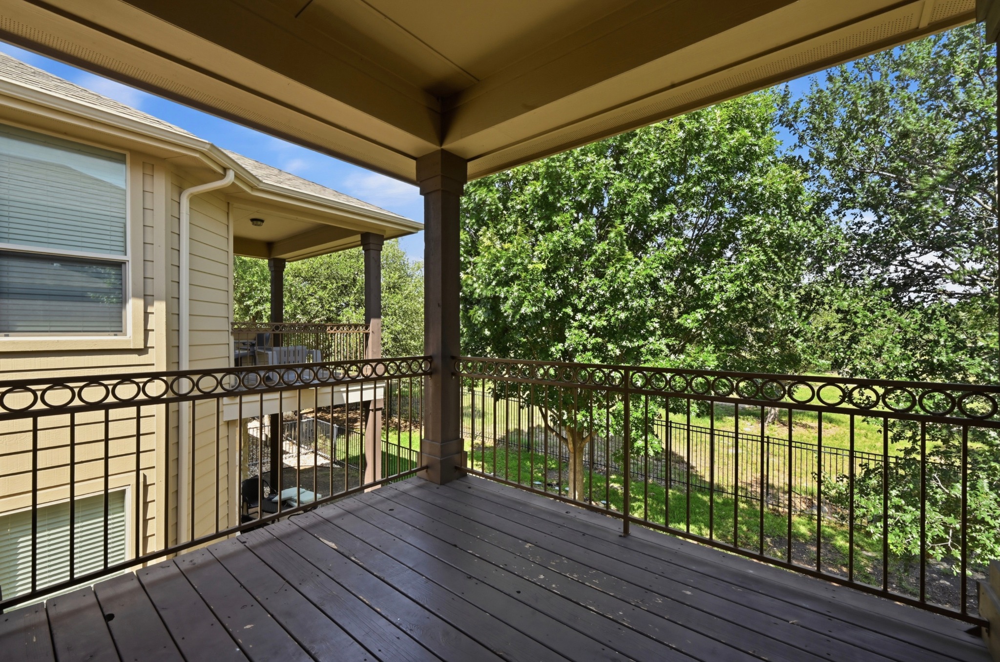 main property photo 27