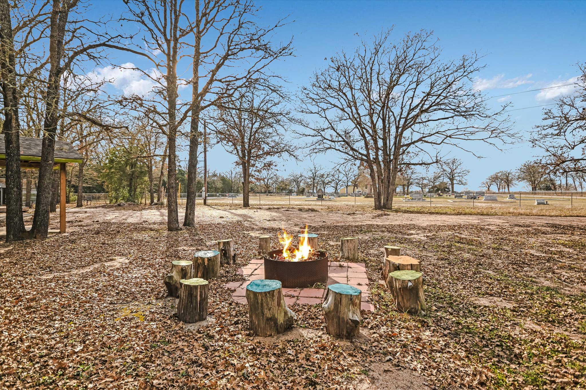 main property photo 14