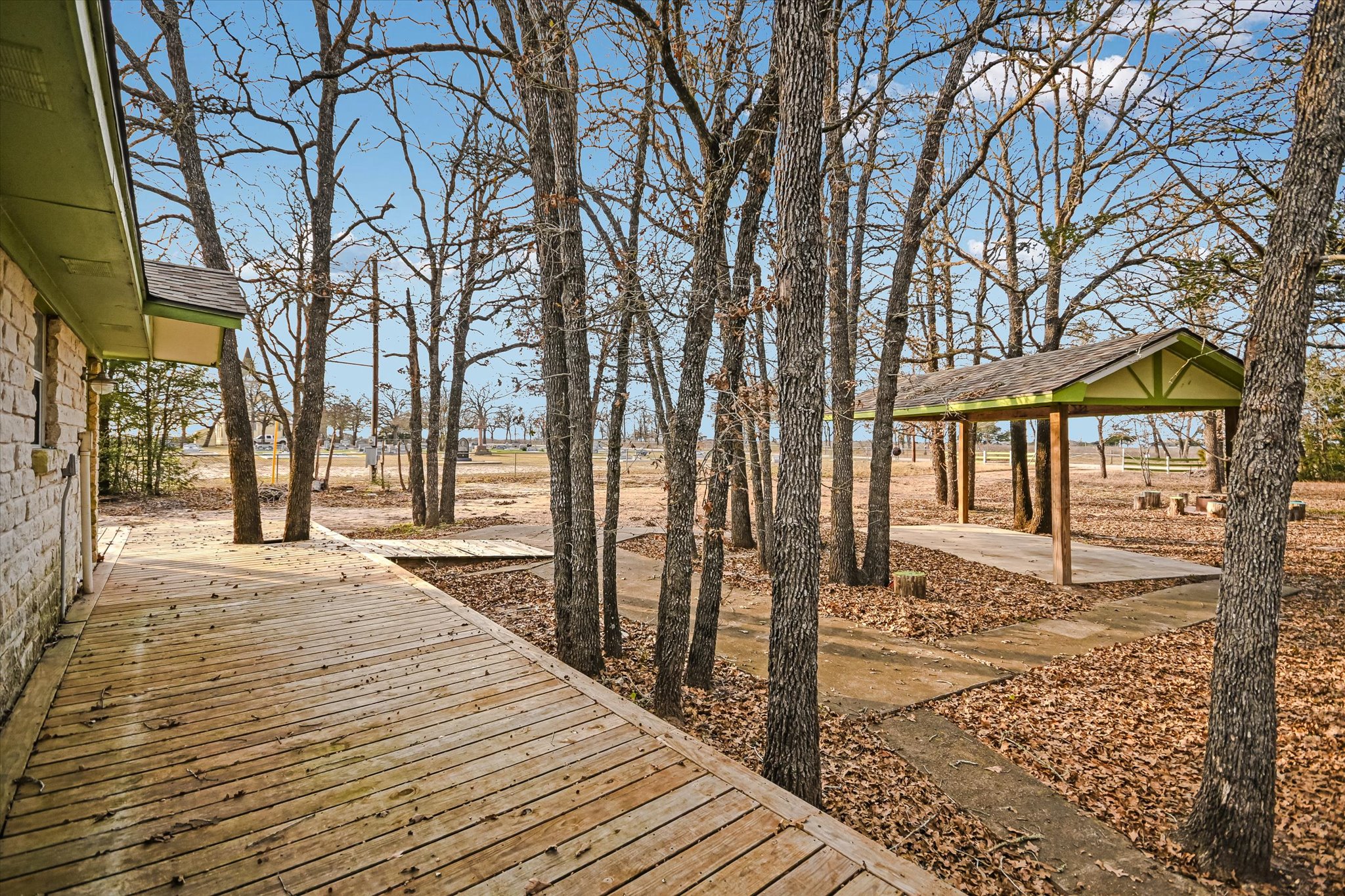 main property photo 15