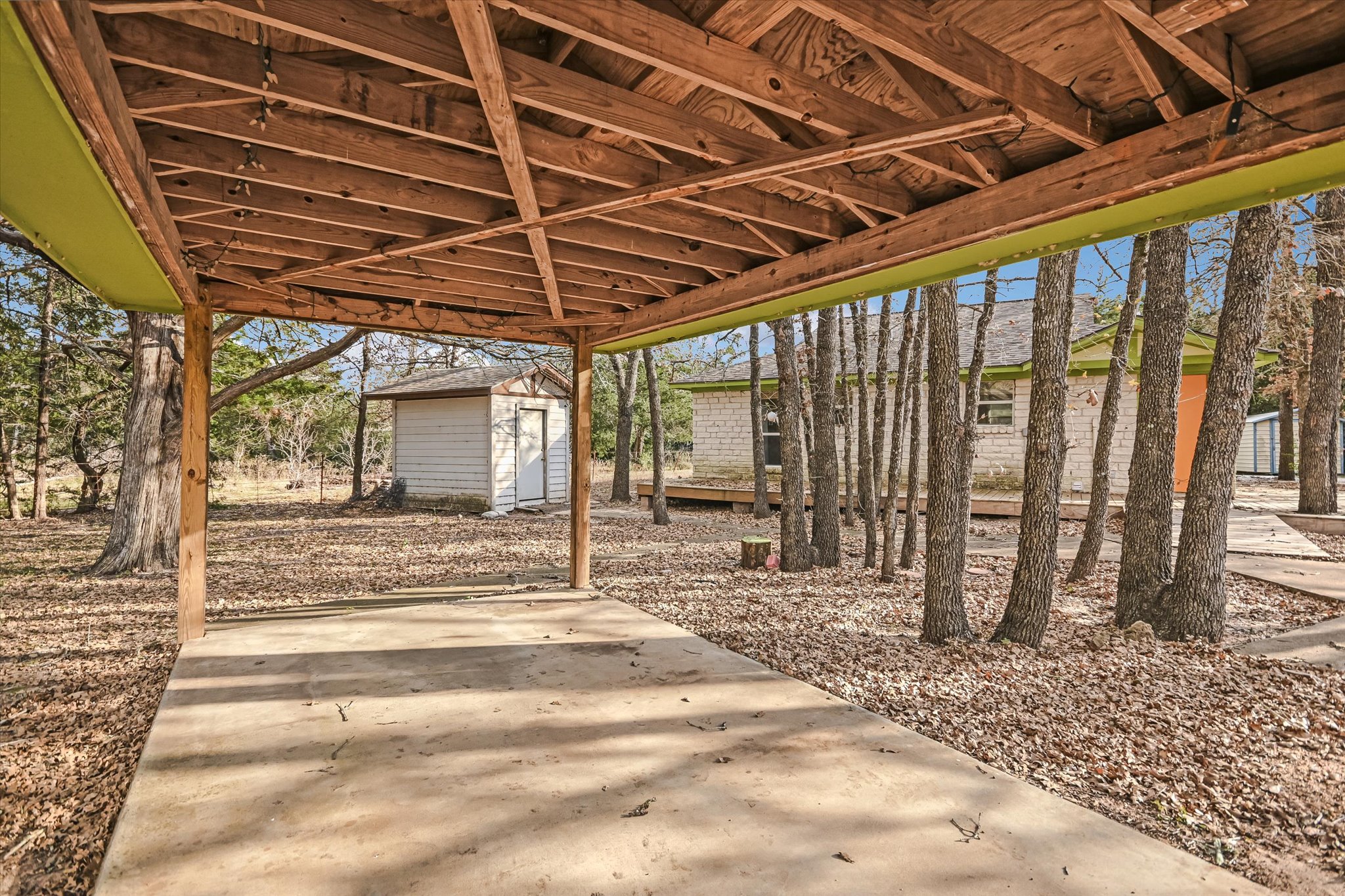 main property photo 16