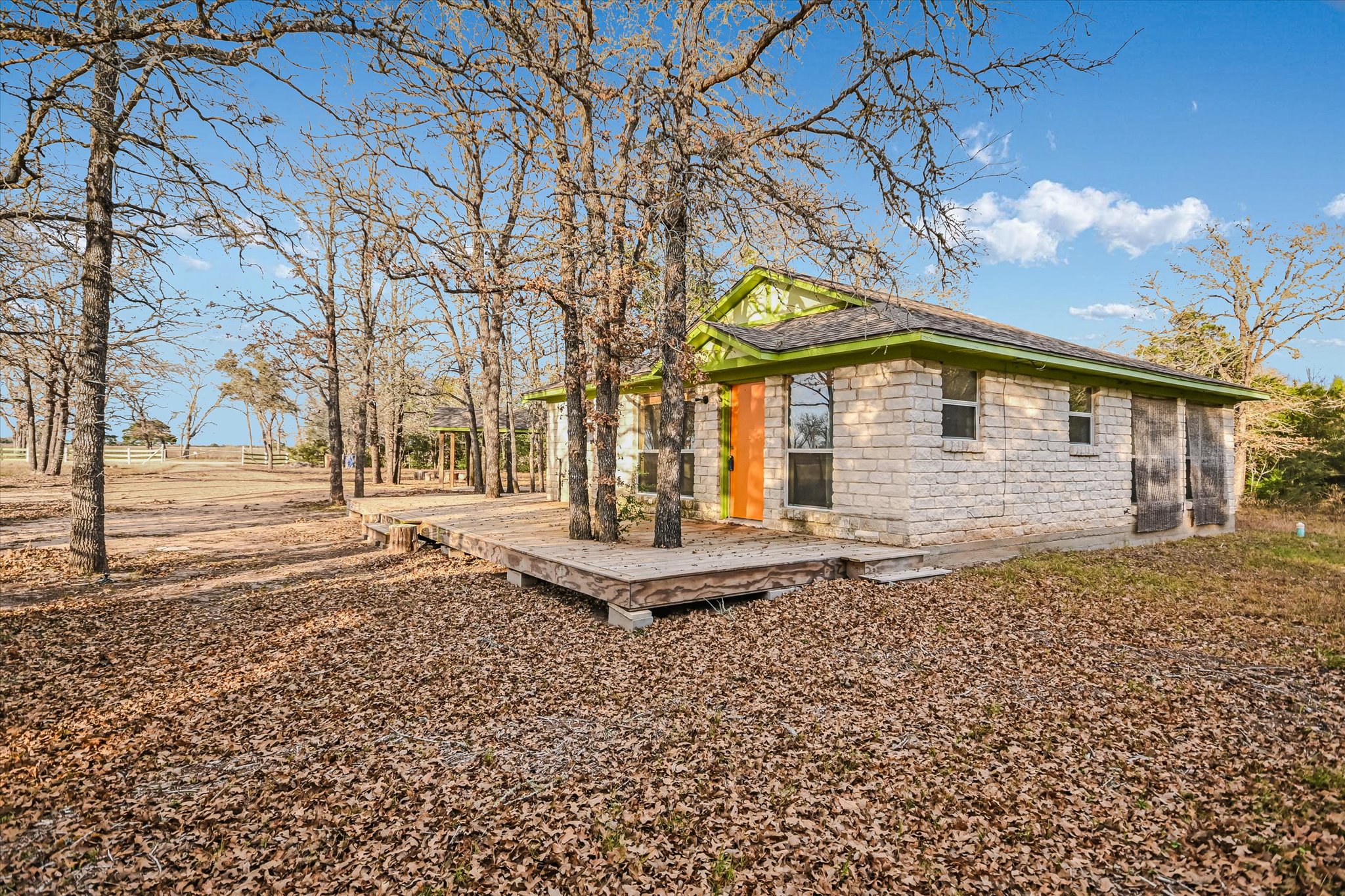 main property photo 17