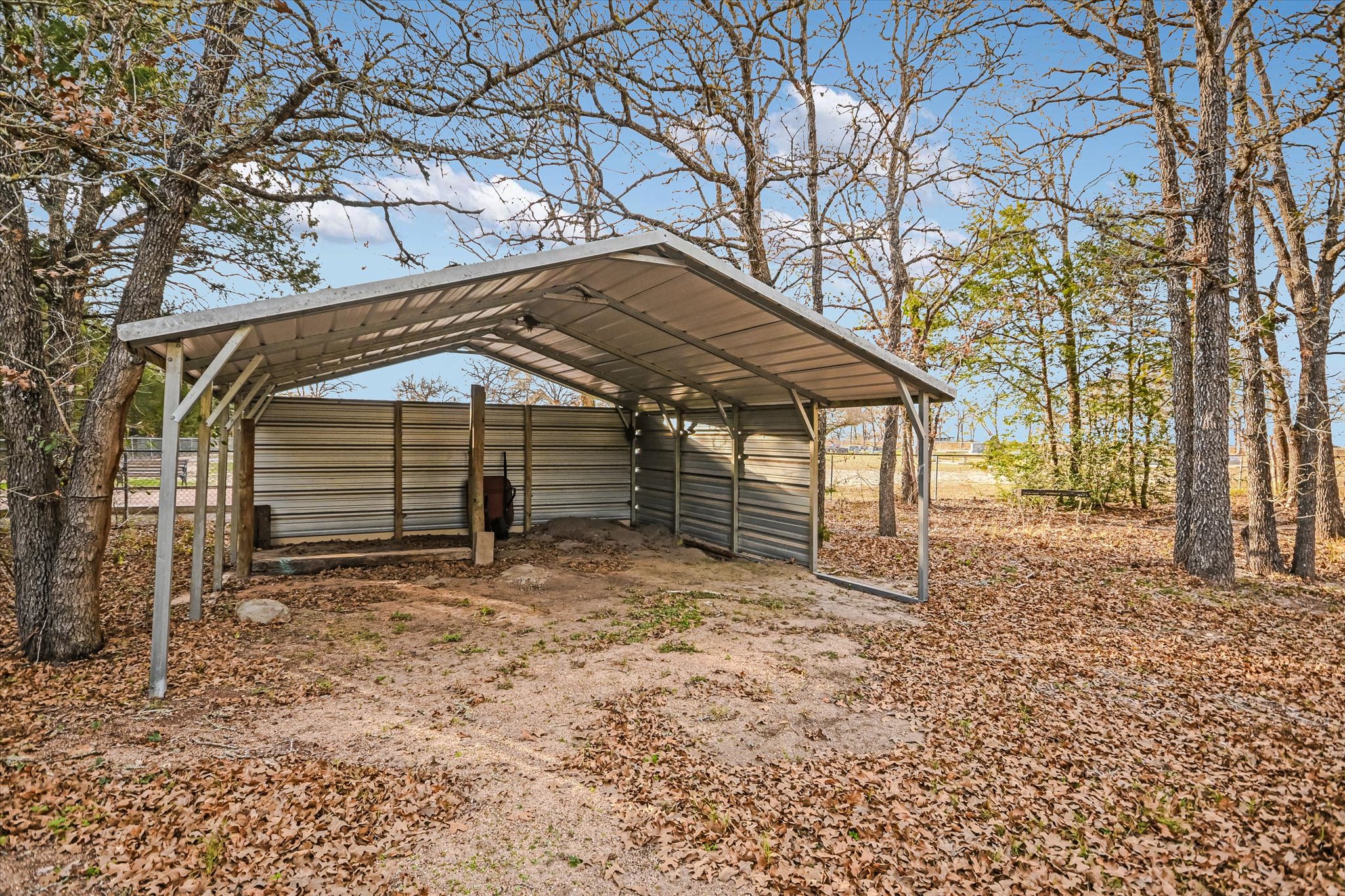main property photo 19