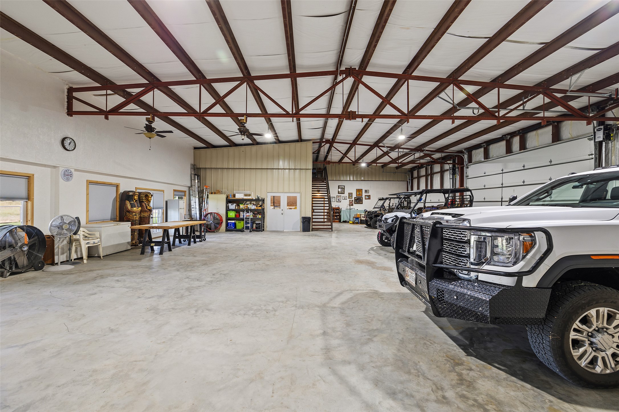 main property photo 36