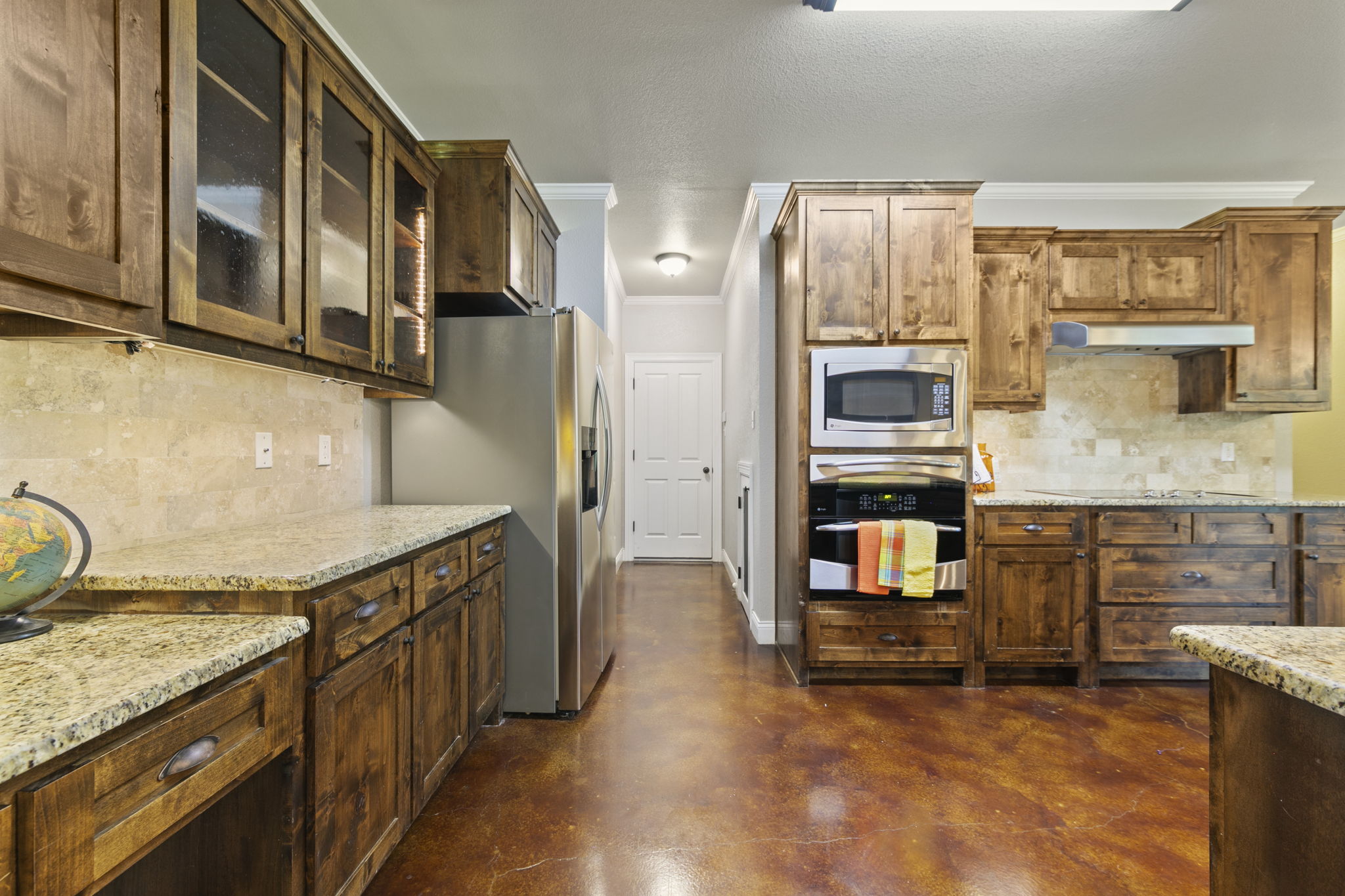 main property photo 15
