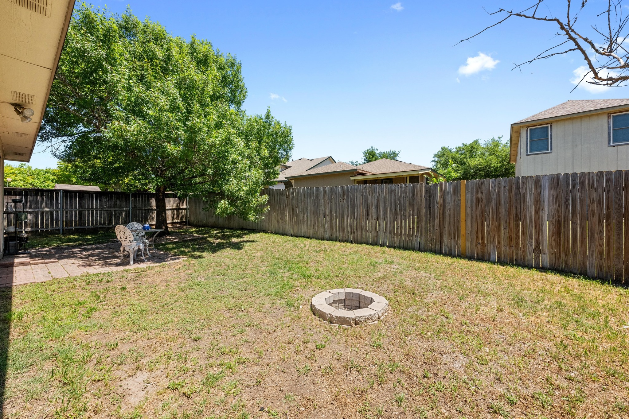 main property photo 20