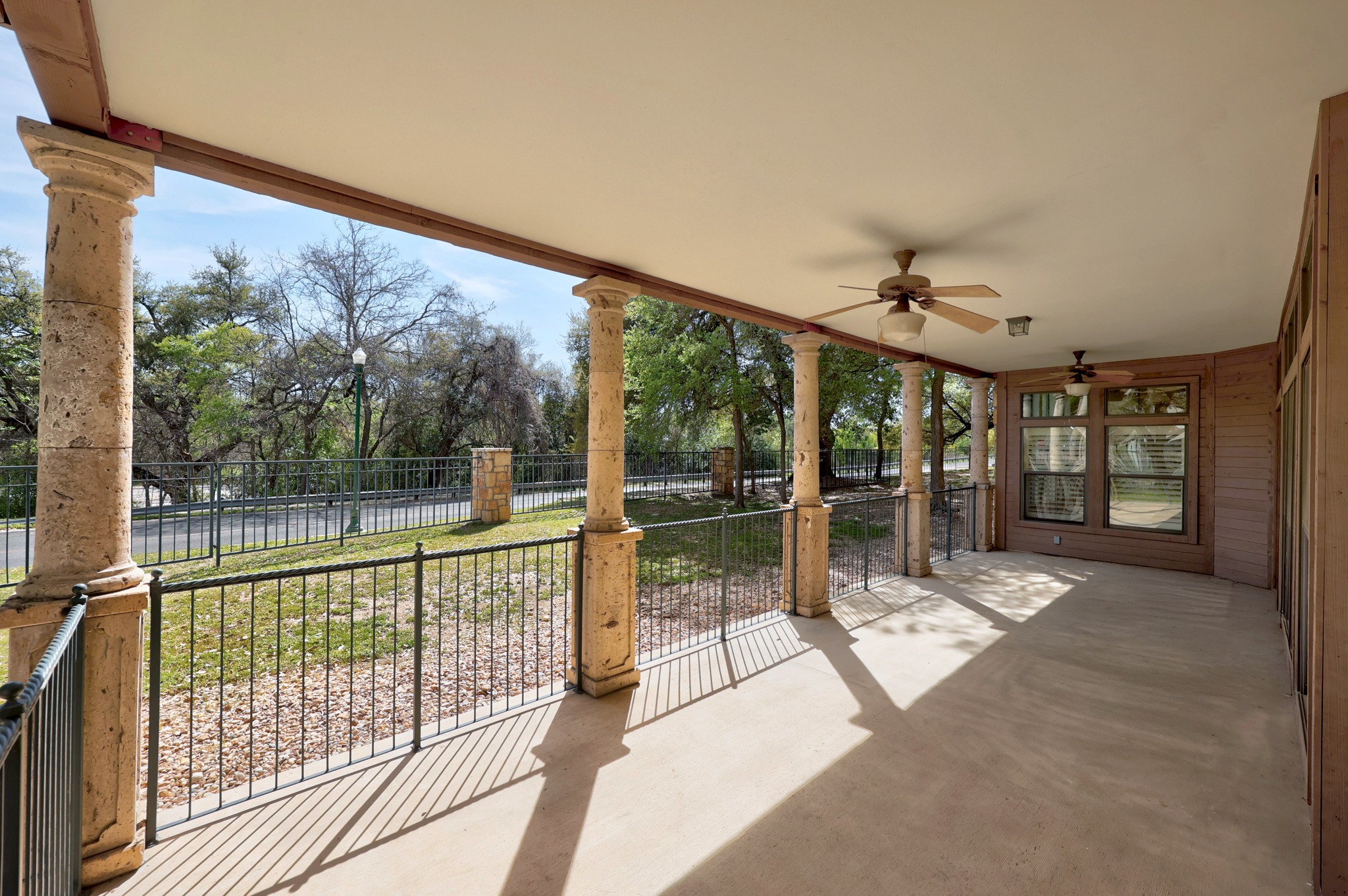 main property photo 7