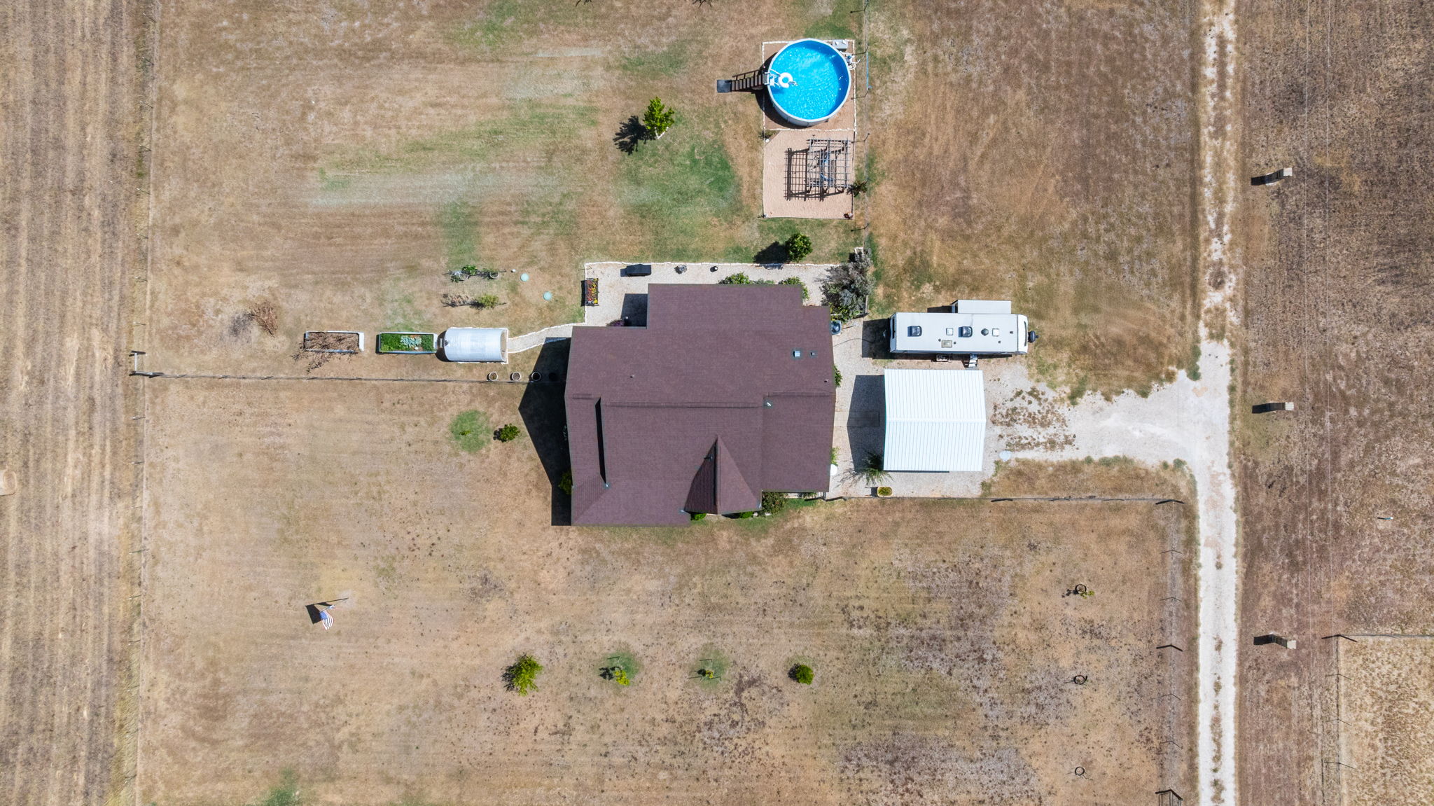 main property photo 38