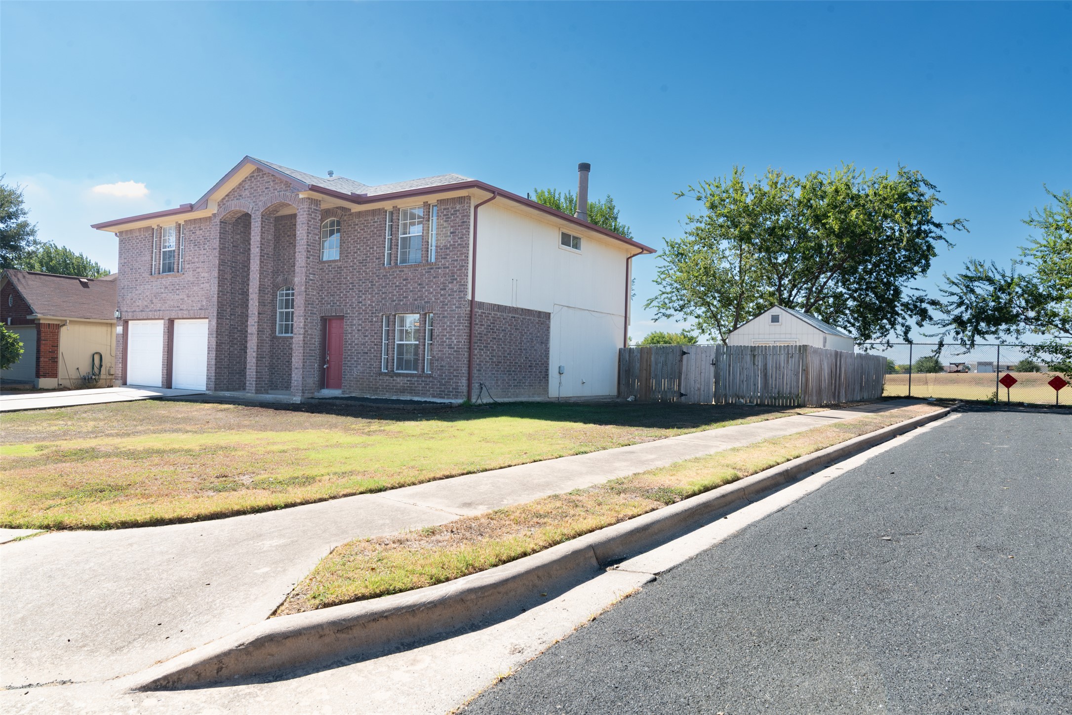 main property photo 2
