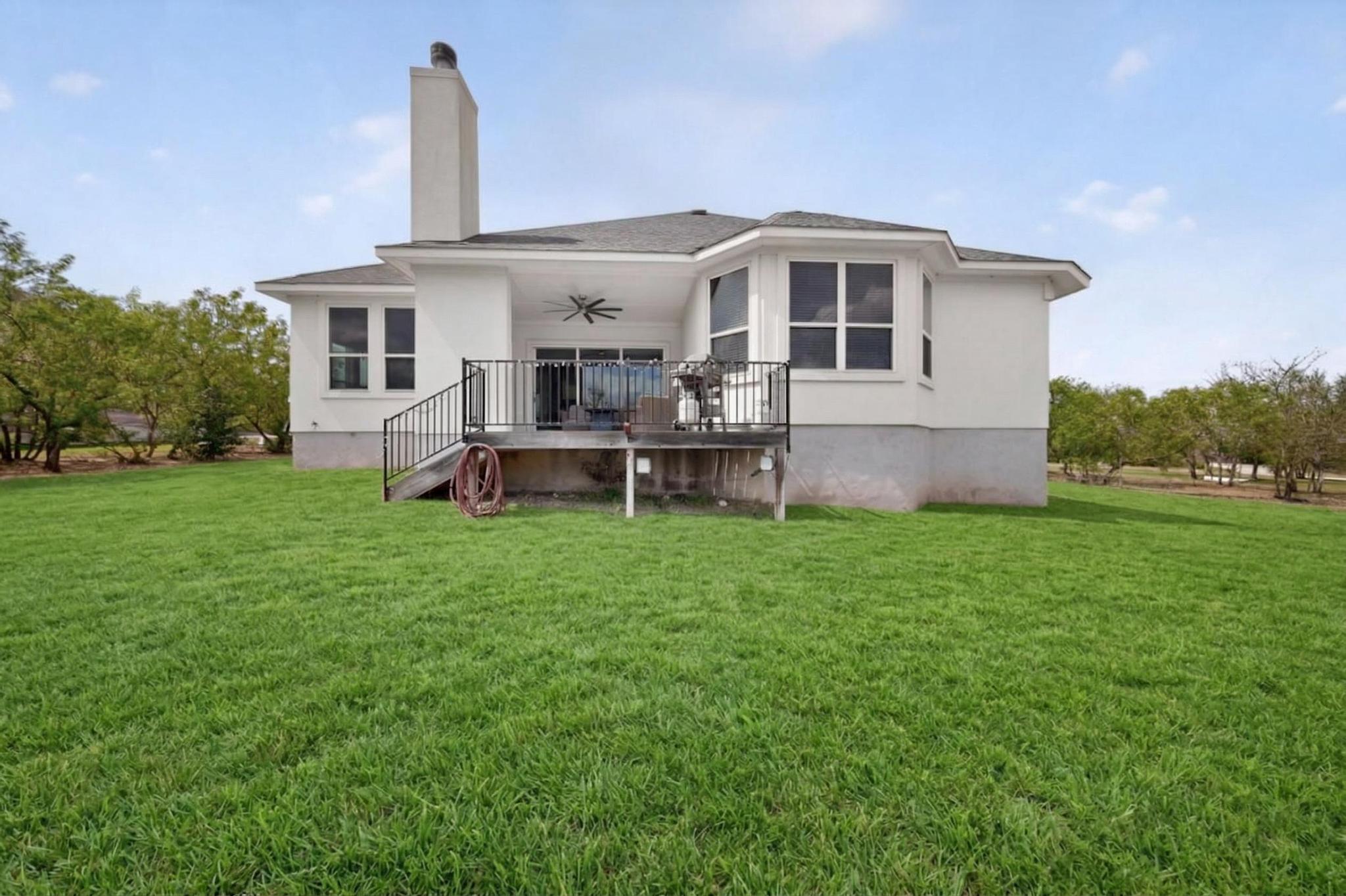 main property photo 32