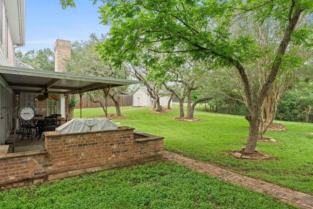 main property photo 33