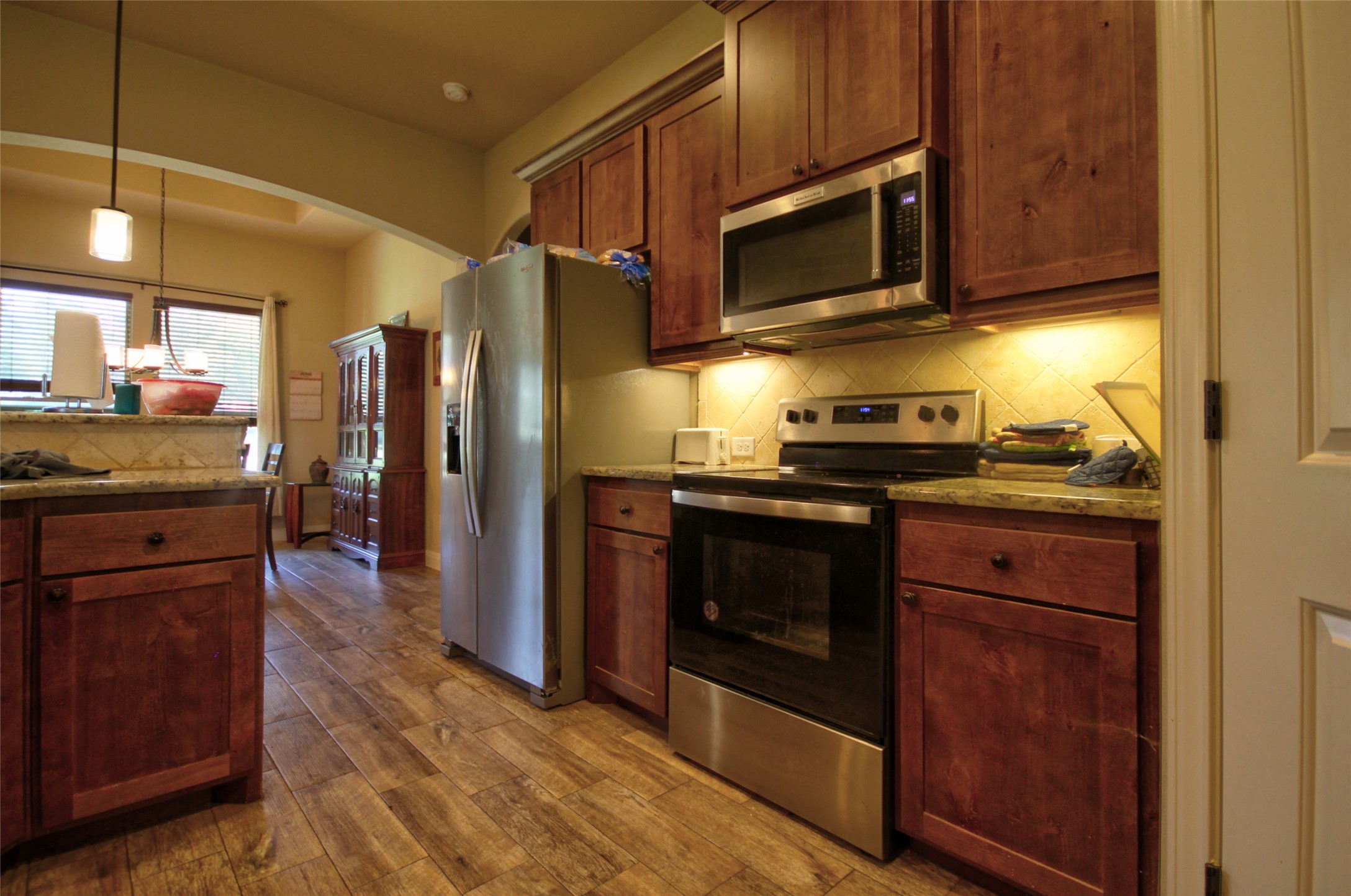 main property photo 7