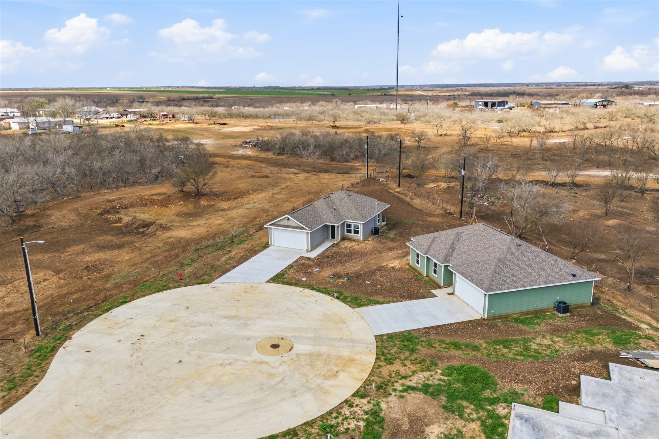 main property photo 17