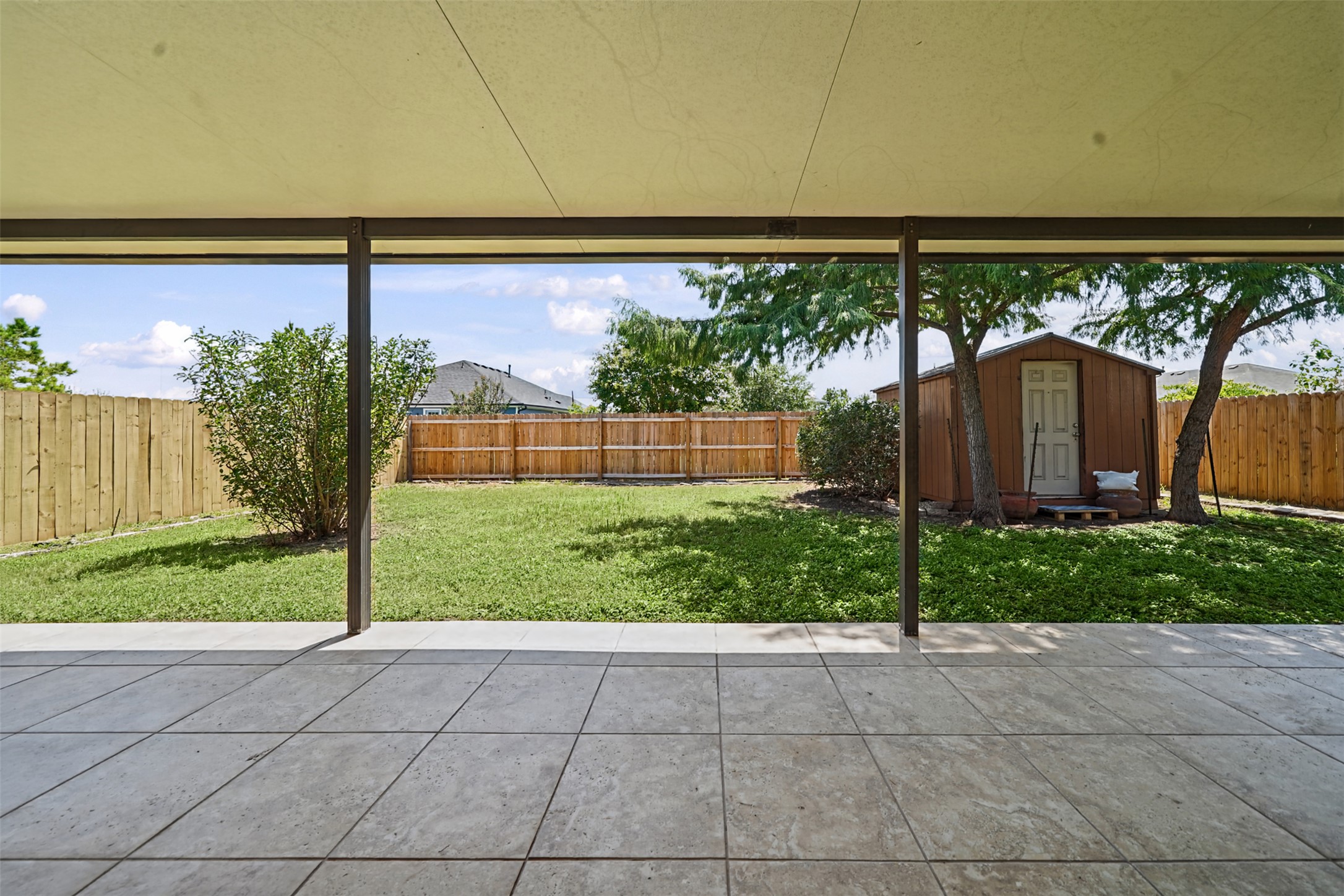 main property photo 17