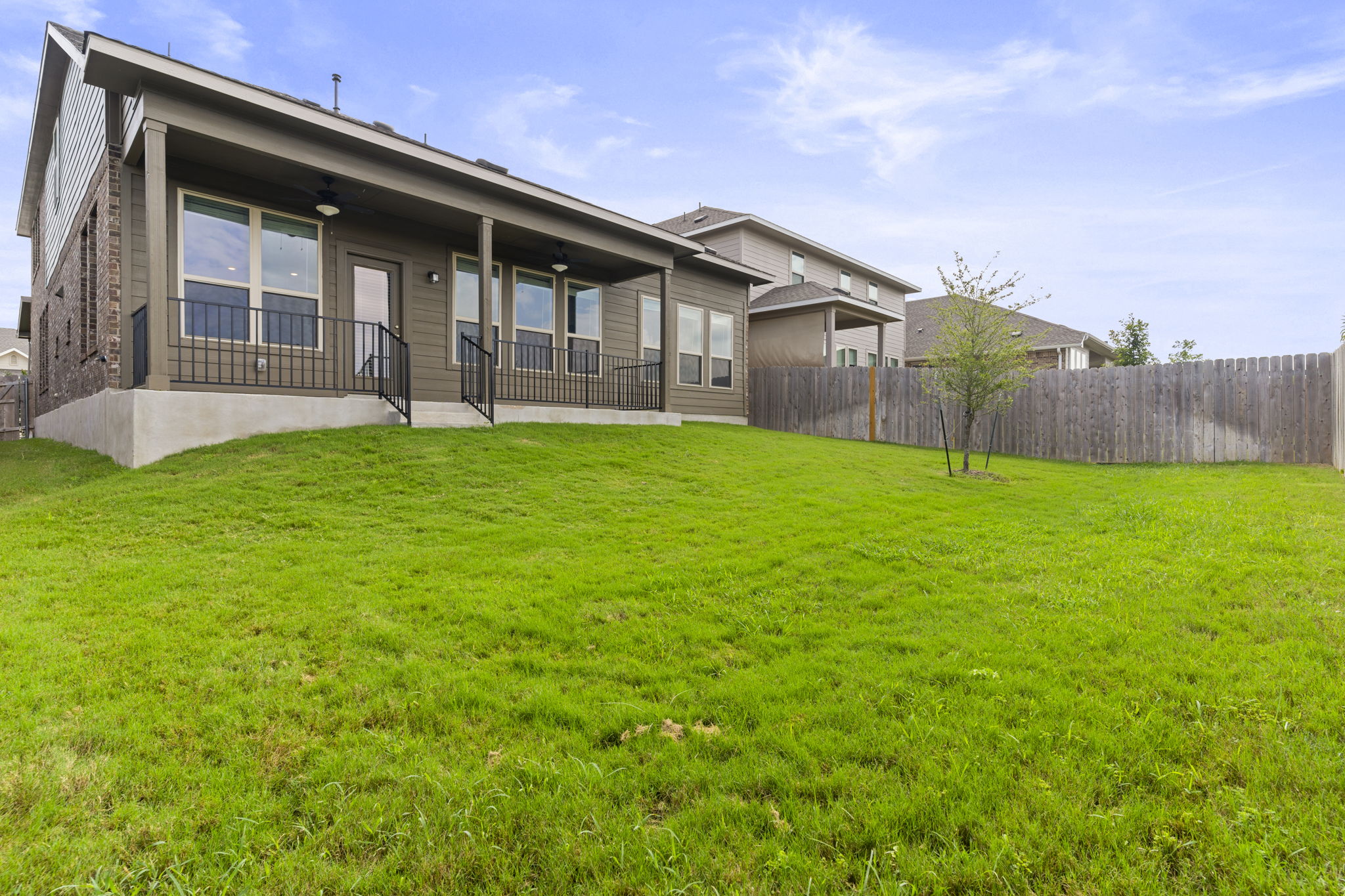 main property photo 37