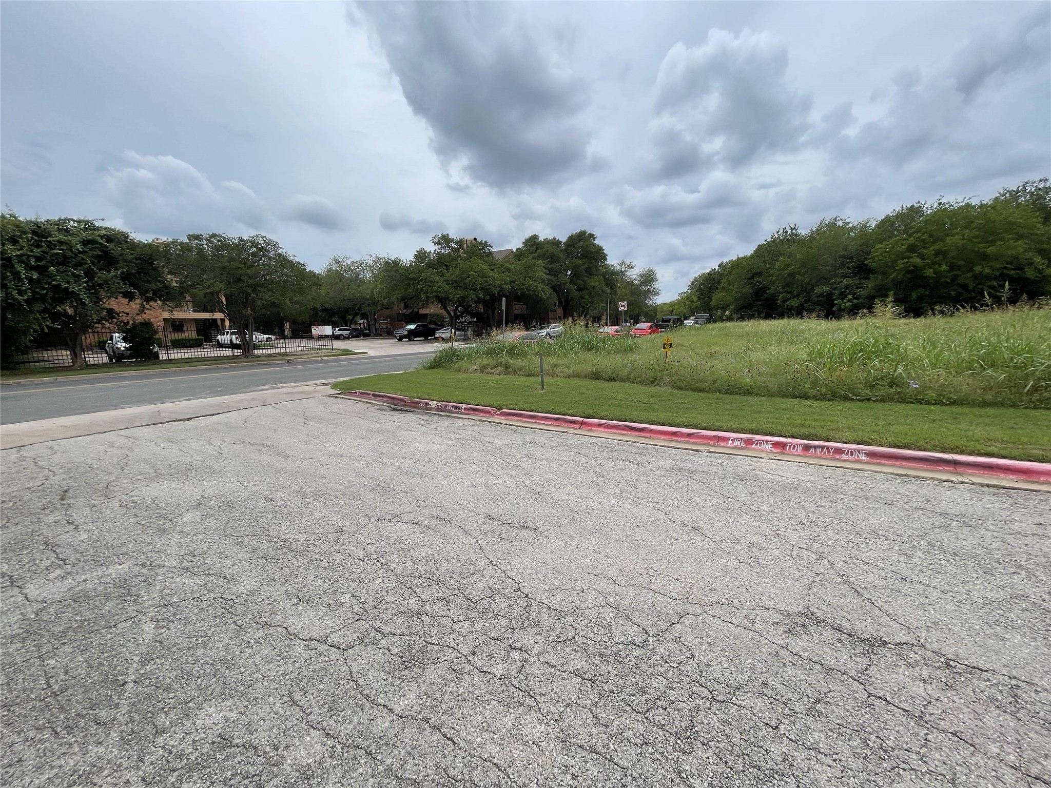 main property photo 10