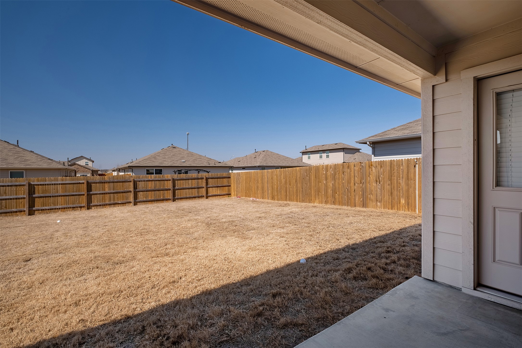 main property photo 20