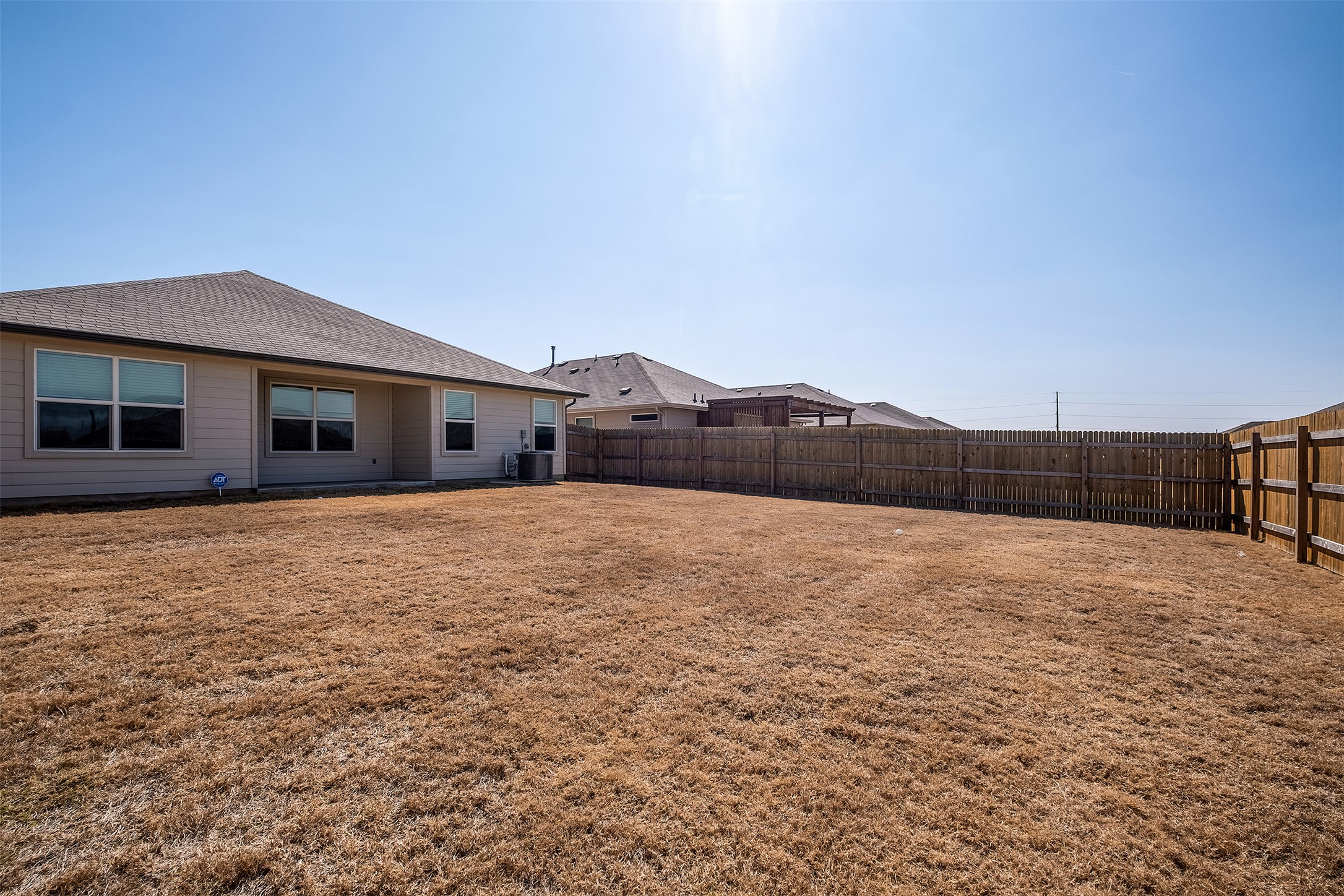 main property photo 23