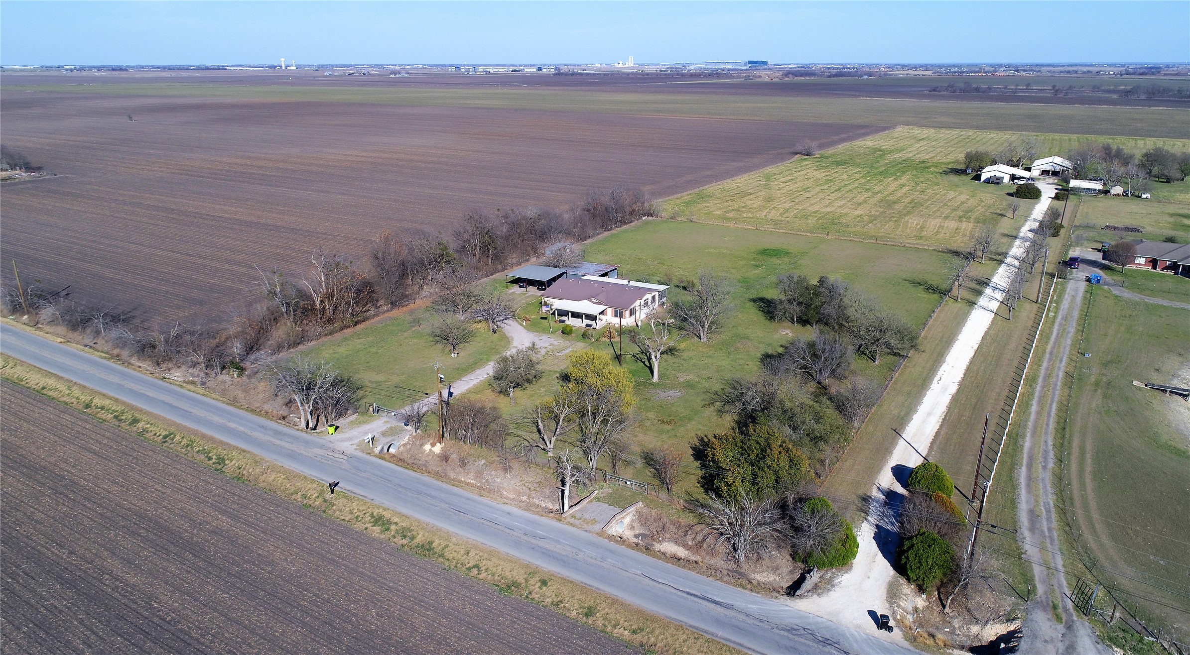 main property photo 2