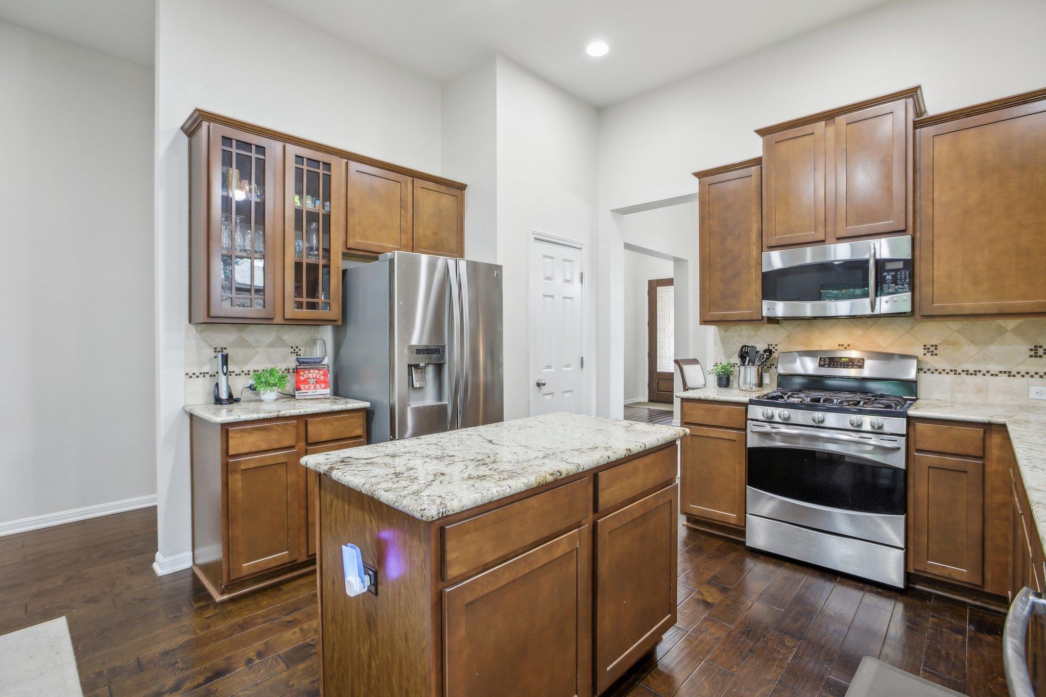 main property photo 21