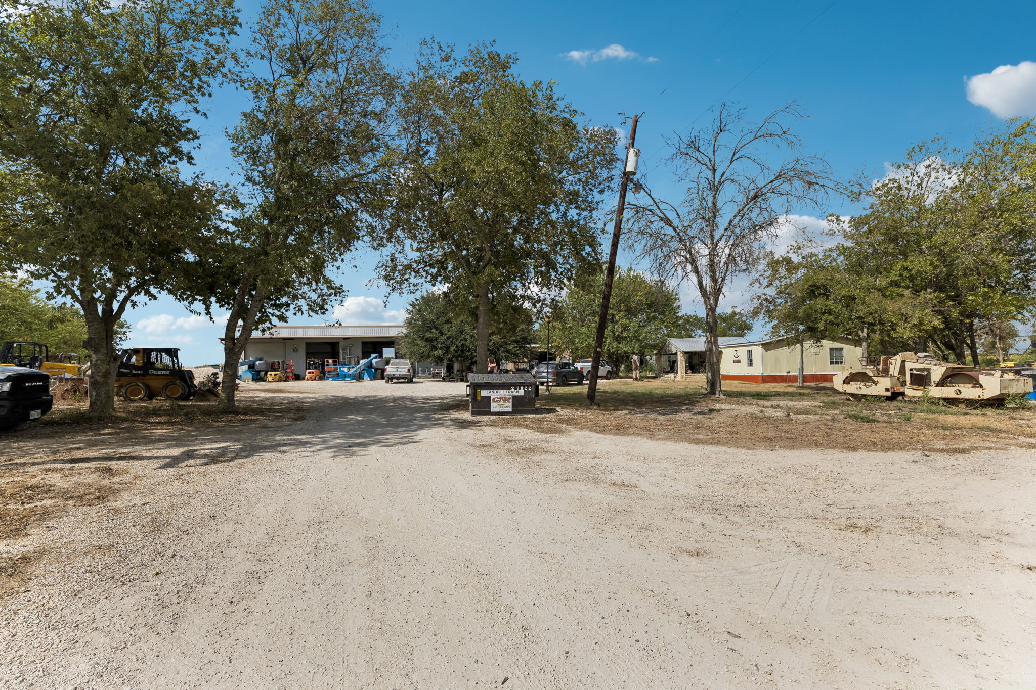 main property photo 19