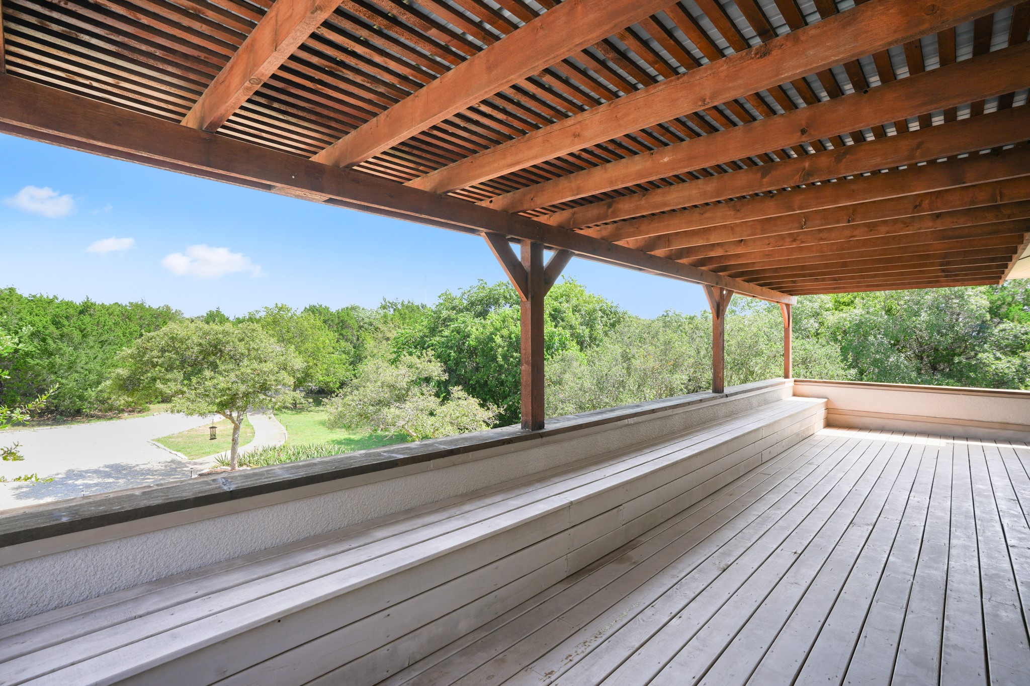 main property photo 38