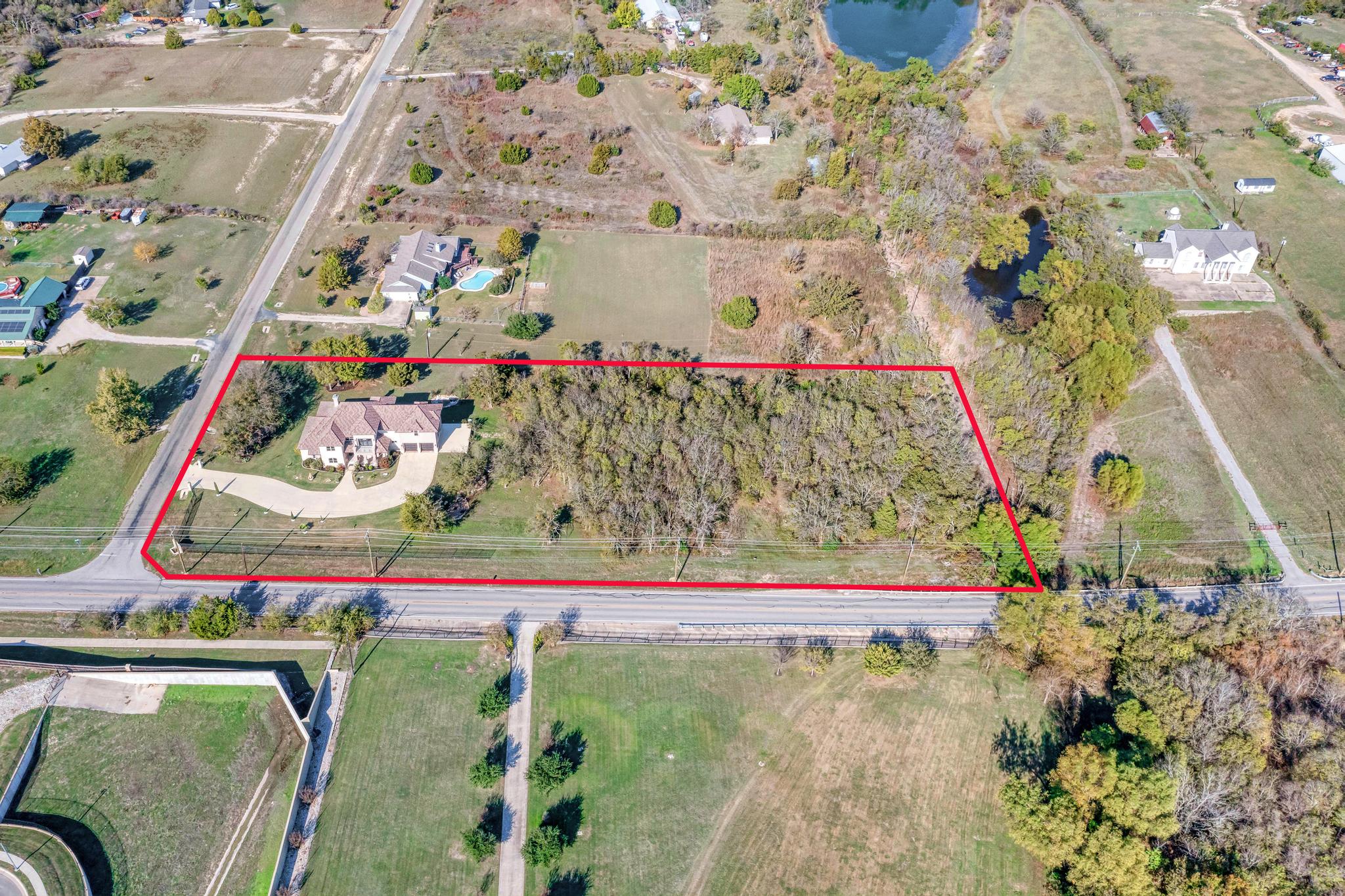 main property photo 36