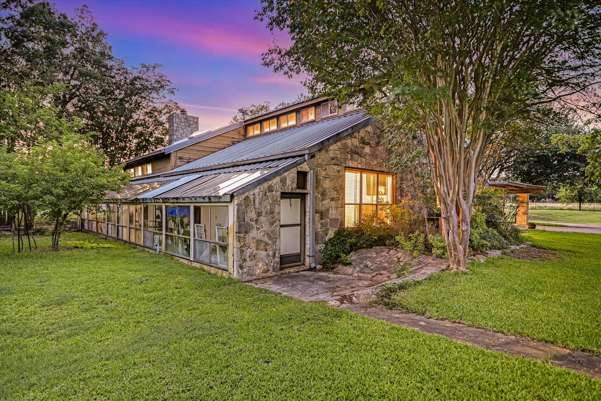 main property photo 35