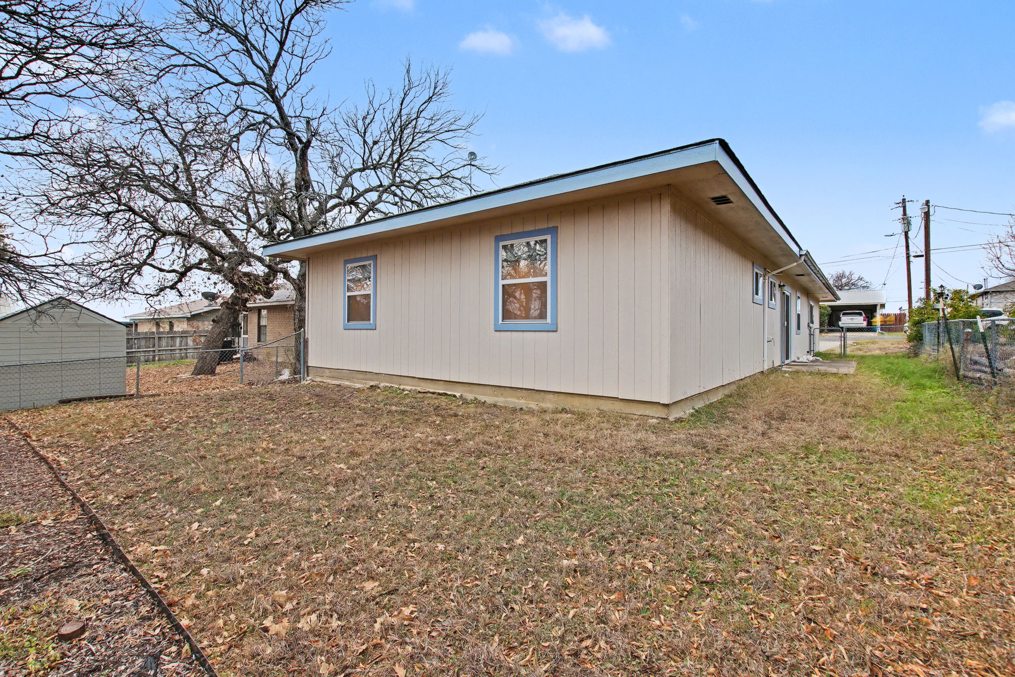 main property photo 26