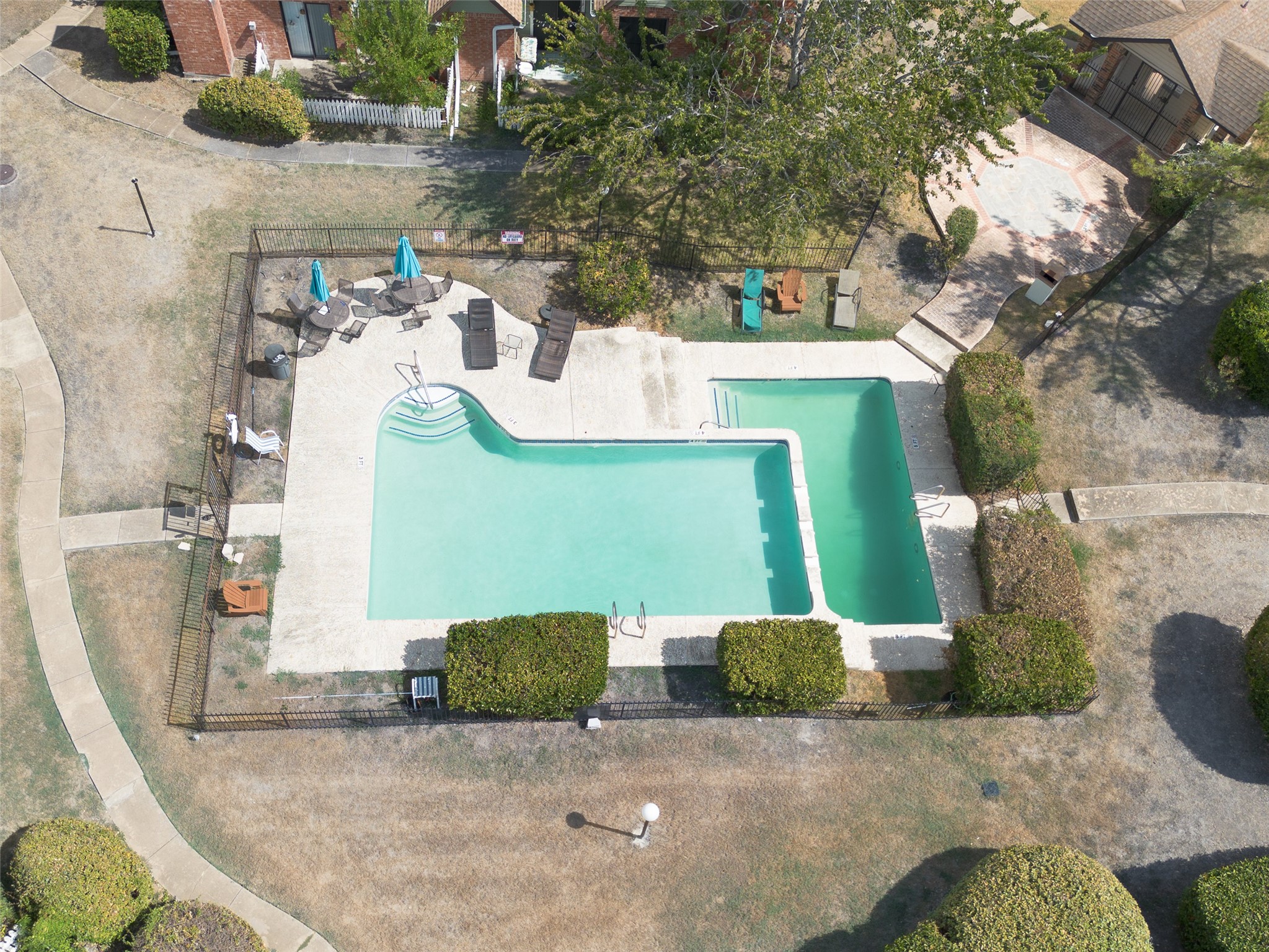 main property photo 31