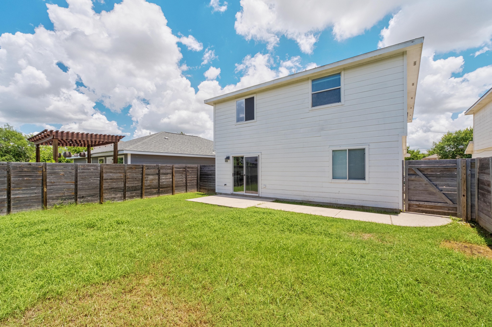 main property photo 20